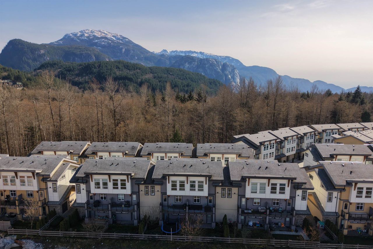 39548-loggers-lane-brennan-center-squamish-21 at 15 - 39548 Loggers Lane, Brennan Center, Squamish