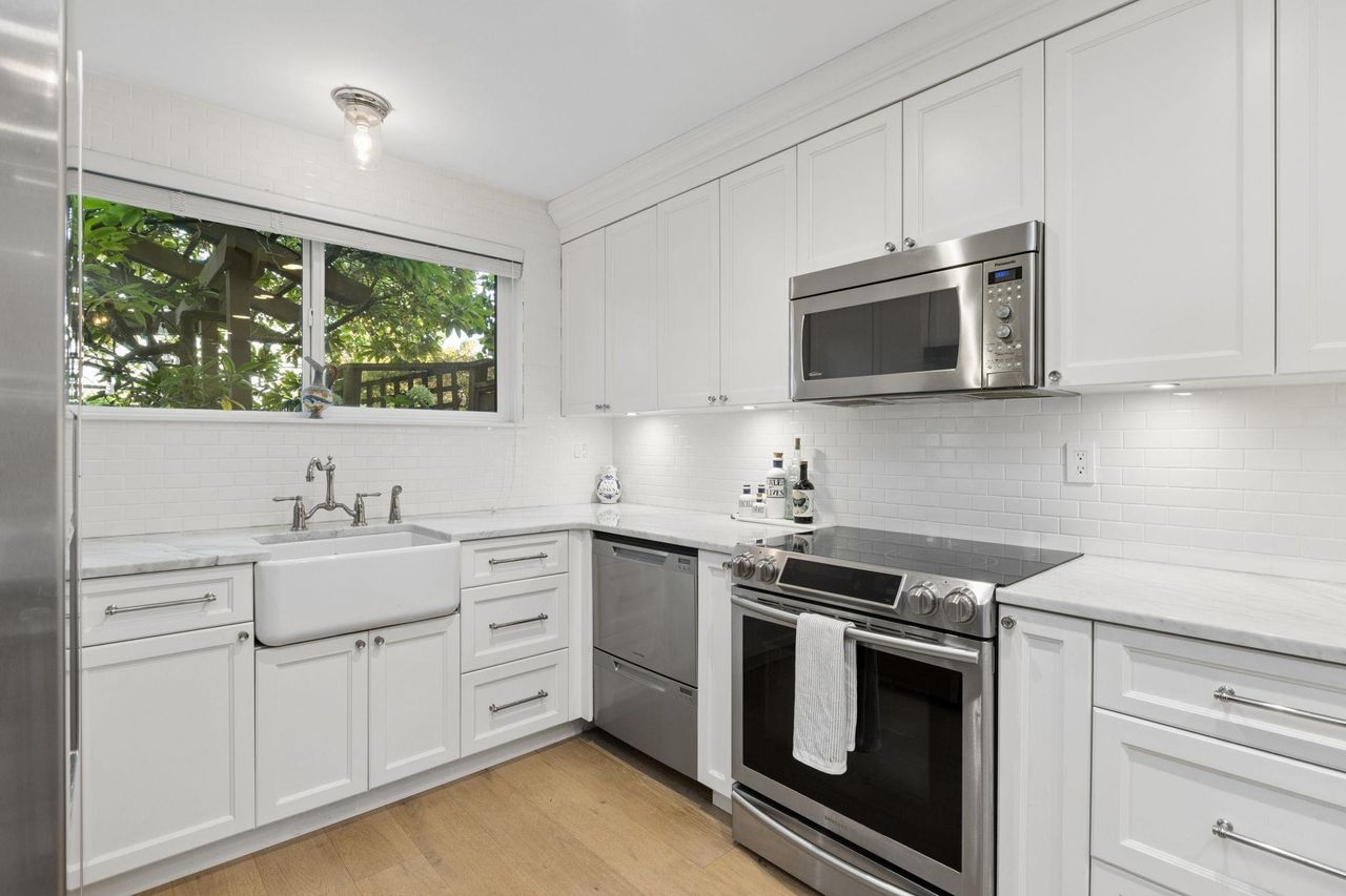 2211-west-2nd-avenue-kitsilano-vancouver-west-04 at 104 - 2211 West 2nd Avenue, Kitsilano, Vancouver West