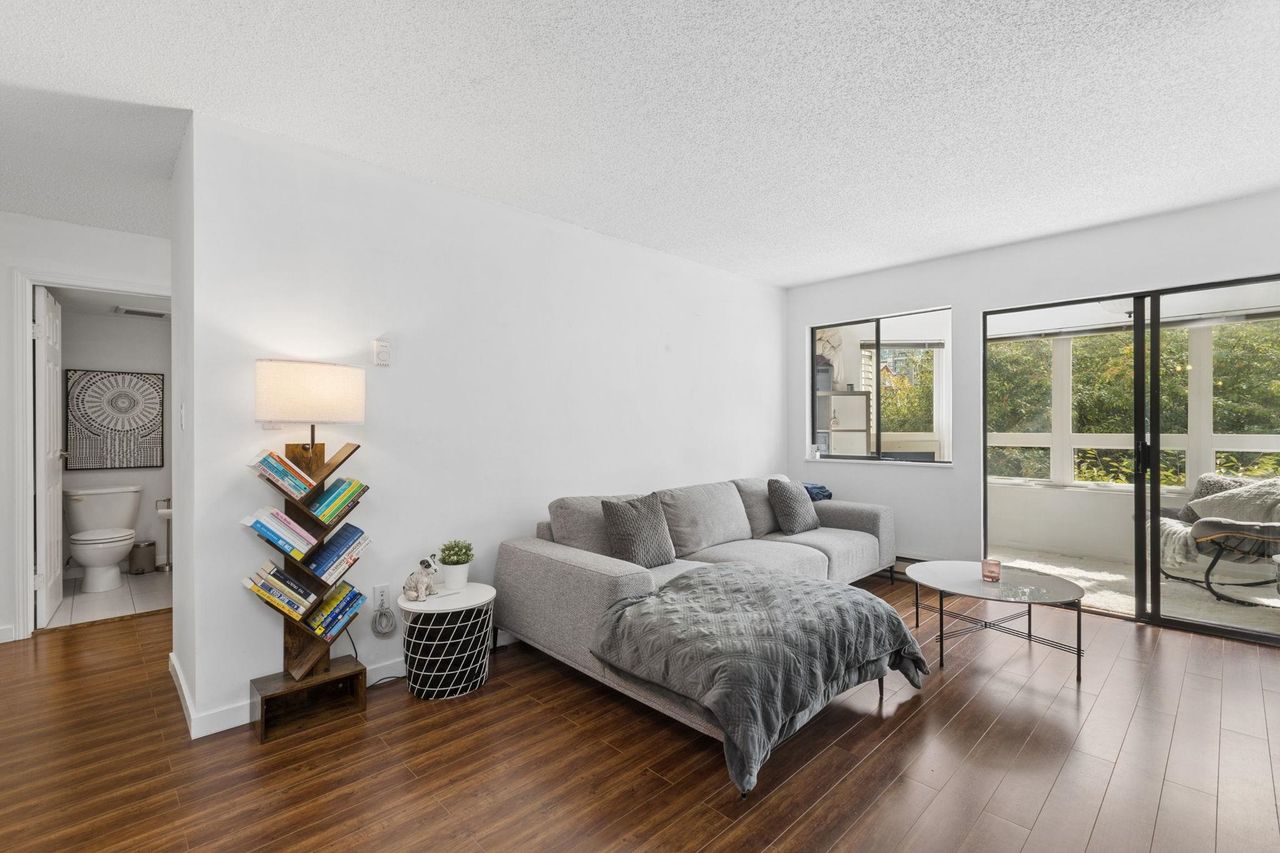 204 - 1155 Ross Road, Lynn Valley, North Vancouver 2