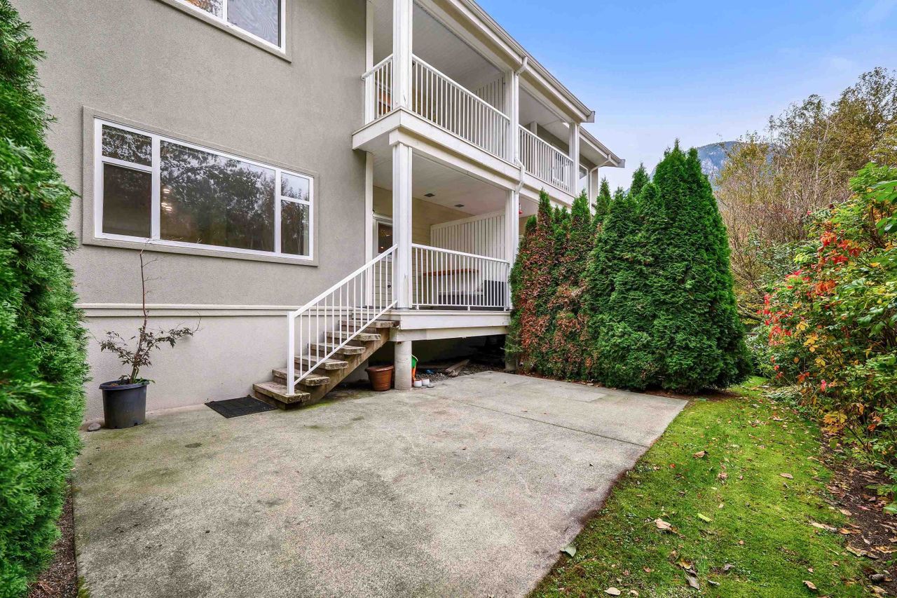1200-edgewater-drive-northyards-squamish-16 at 15 - 1200 Edgewater Drive, Northyards, Squamish