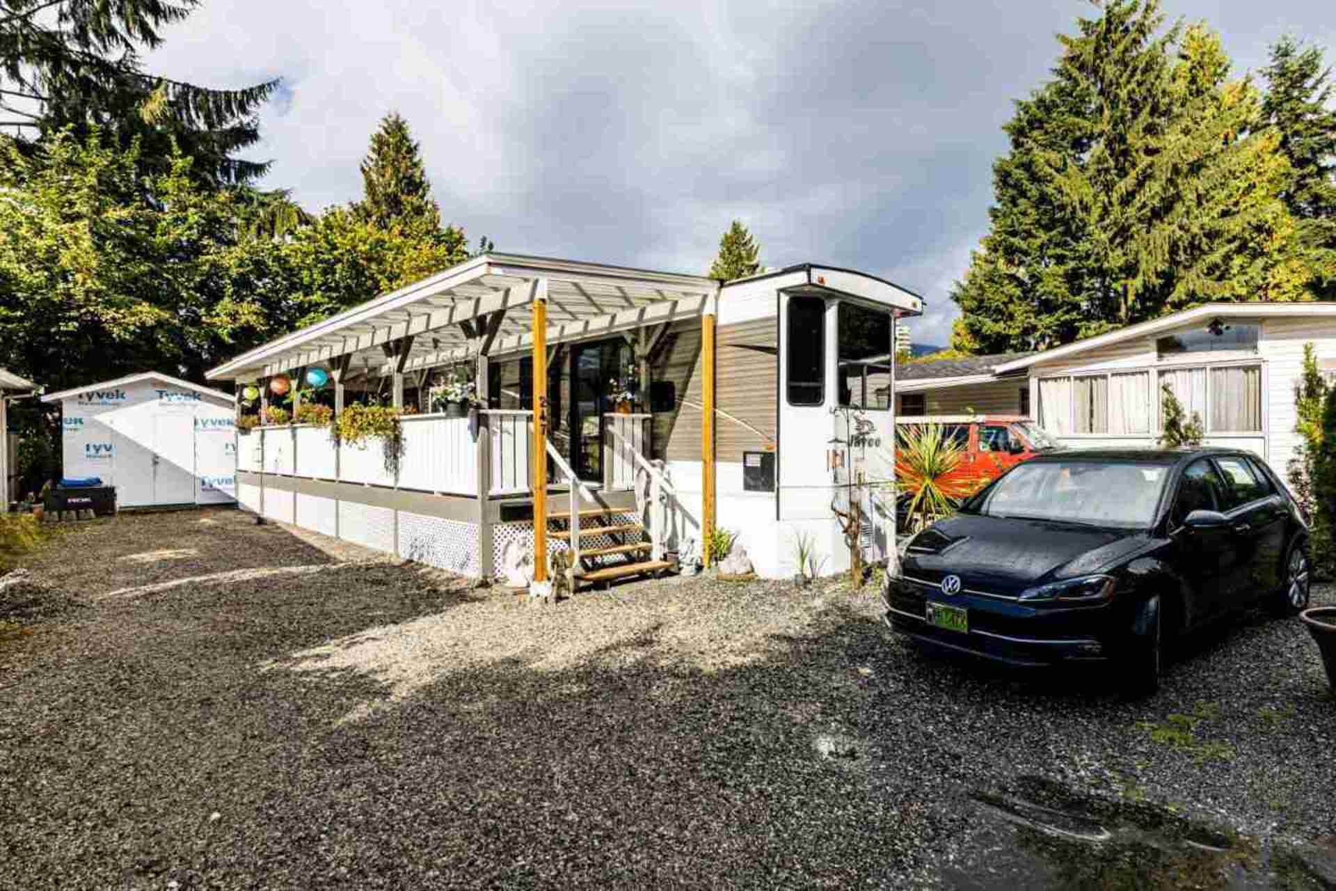 247 Tomahawk Avenue, Park Royal, West Vancouver photo number 1 247 Tomahawk Avenue, Park Royal, West Vancouver photo number 1