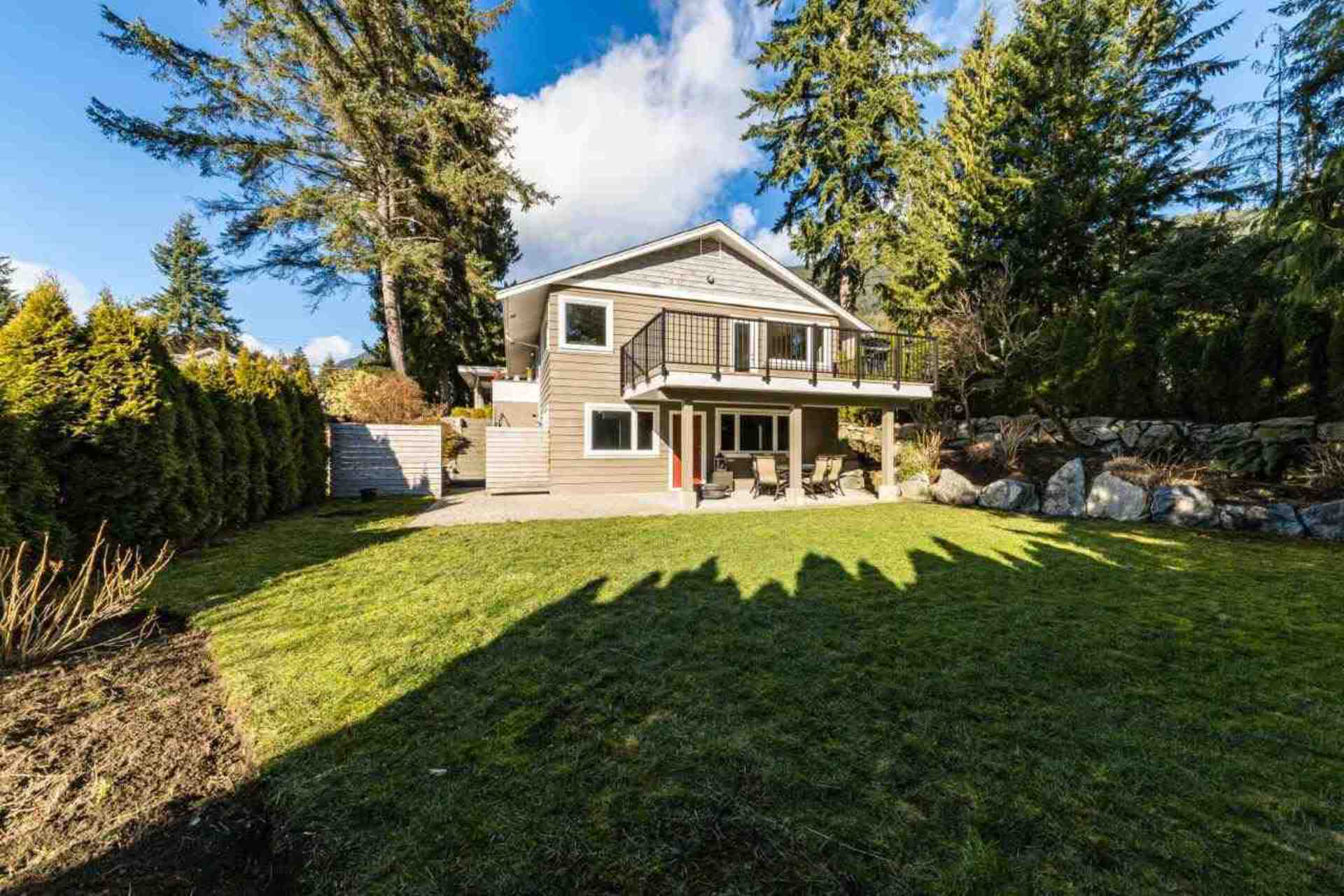 5080 Cliffridge Avenue, Canyon Heights NV, North Vancouver photo number 1 5080 Cliffridge Avenue, Canyon Heights NV, North Vancouver photo number 1