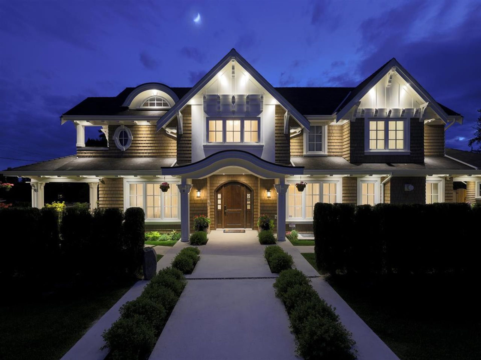 909 Sutherland Avenue, Boulevard, North Vancouver photo number 1 909 Sutherland Avenue, Boulevard, North Vancouver photo number 1