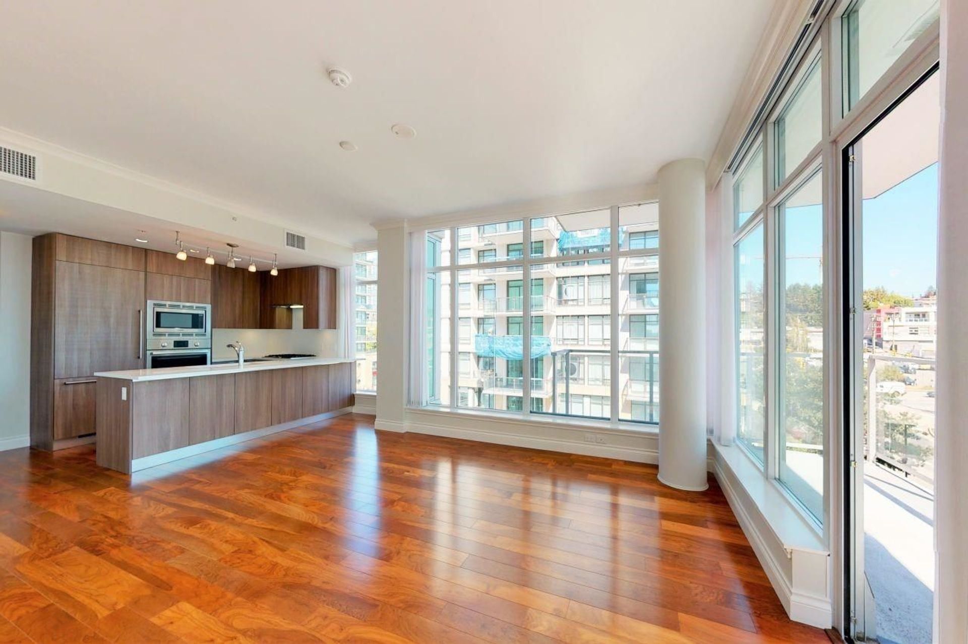 509 - 185 Victory Ship Way, Lower Lonsdale, North Vancouver photo number 1 509 - 185 Victory Ship Way, Lower Lonsdale, North Vancouver photo number 1