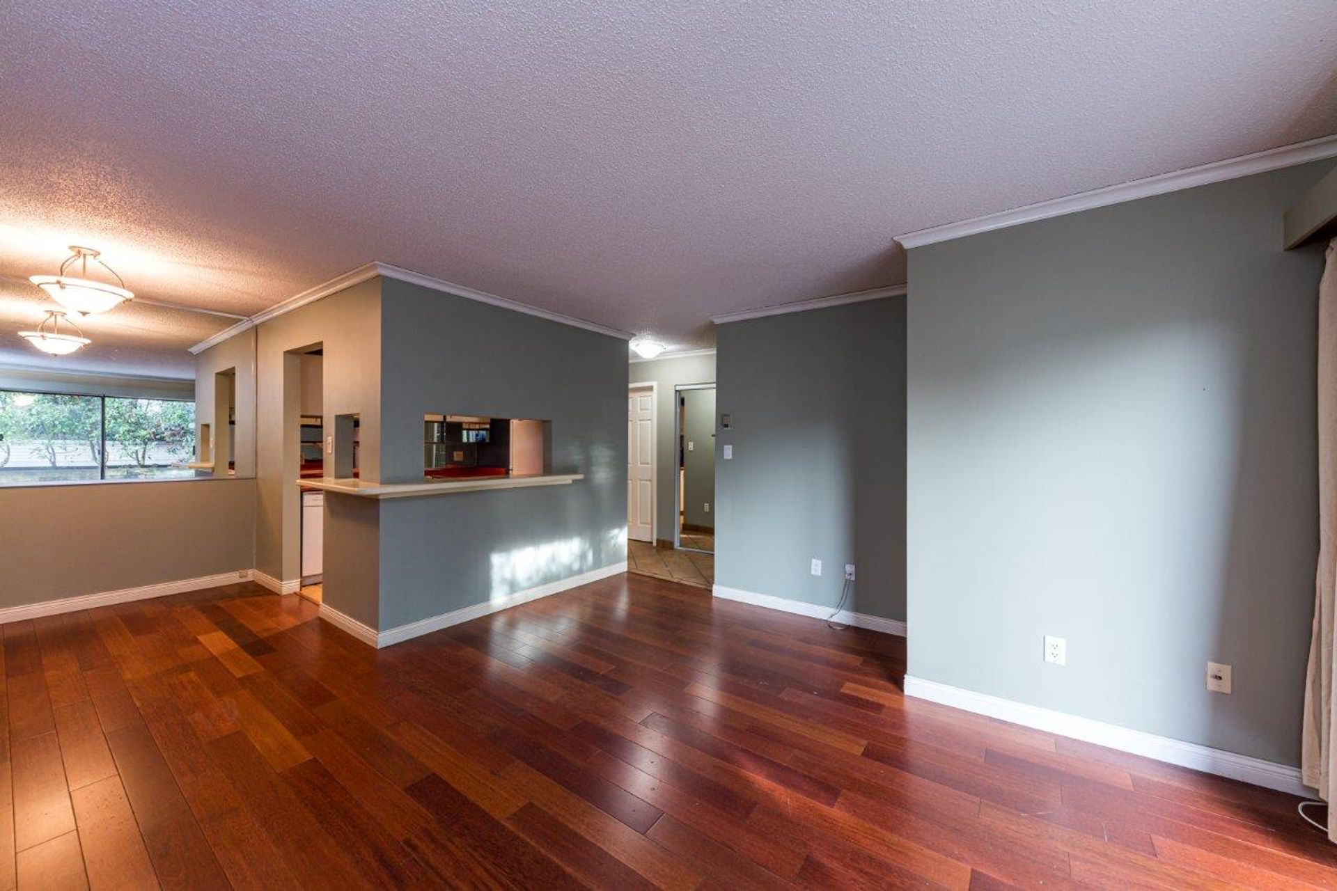 360e2-12 at 204 - 360 East 2nd Street, Lower Lonsdale, North Vancouver 360e2-12 at 204 - 360 East 2nd Street, Lower Lonsdale, North Vancouver