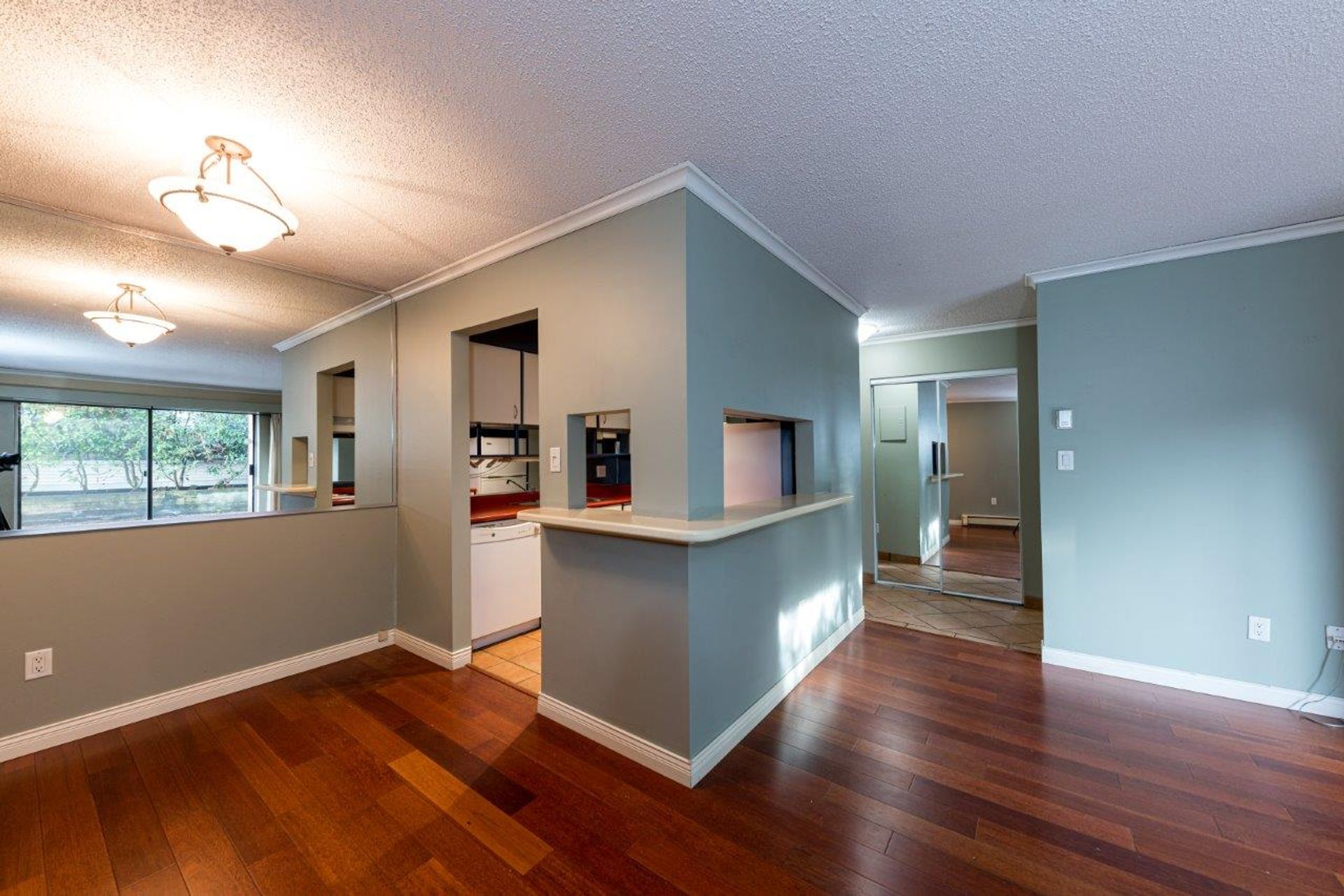 360e2-16 at 204 - 360 East 2nd Street, Lower Lonsdale, North Vancouver 360e2-16 at 204 - 360 East 2nd Street, Lower Lonsdale, North Vancouver