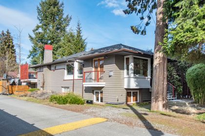 040 at 618 E 17th Street, Boulevard, North Vancouver