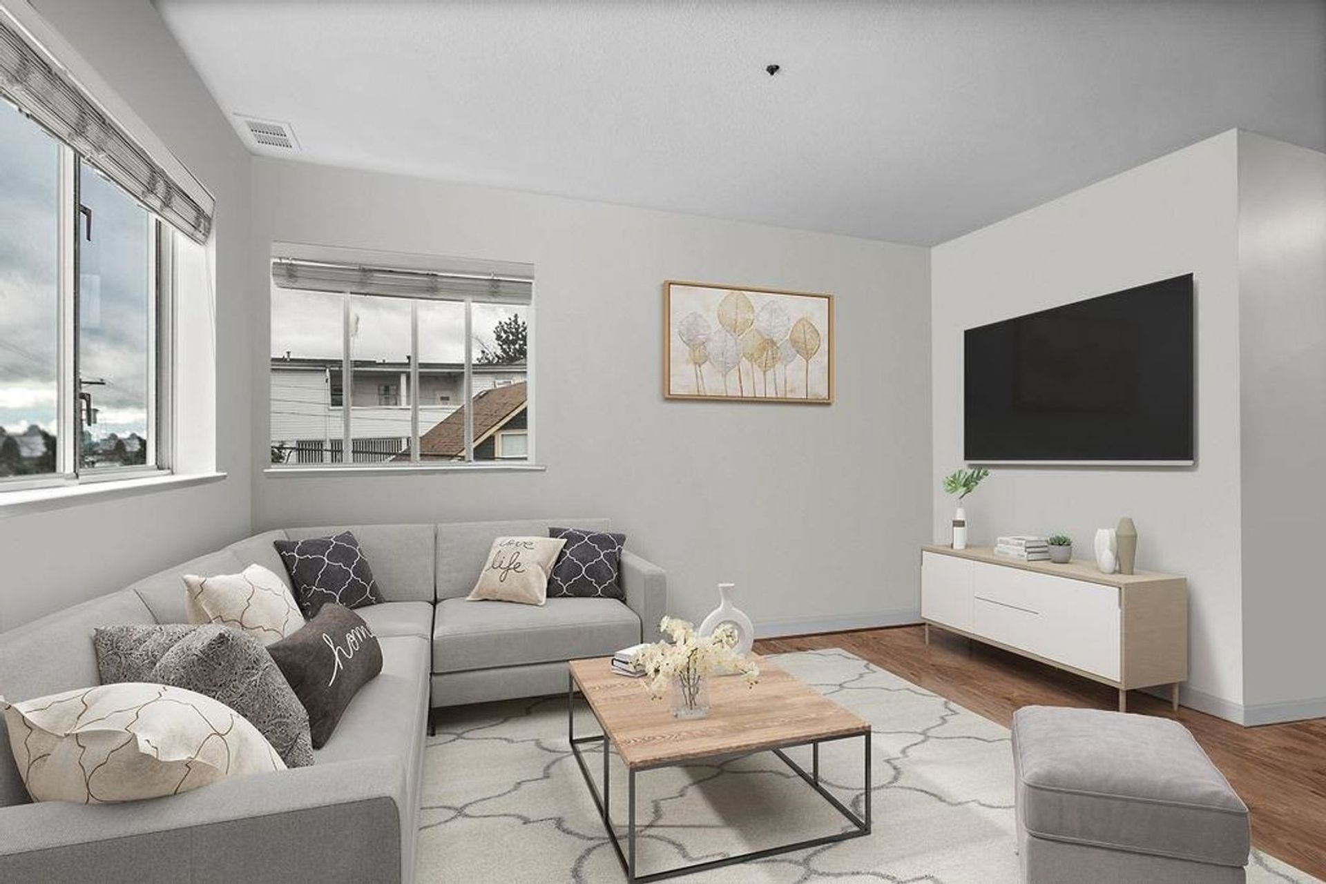 305 - 33 N Templeton Drive, Hastings, Vancouver East photo number 1 305 - 33 N Templeton Drive, Hastings, Vancouver East photo number 1