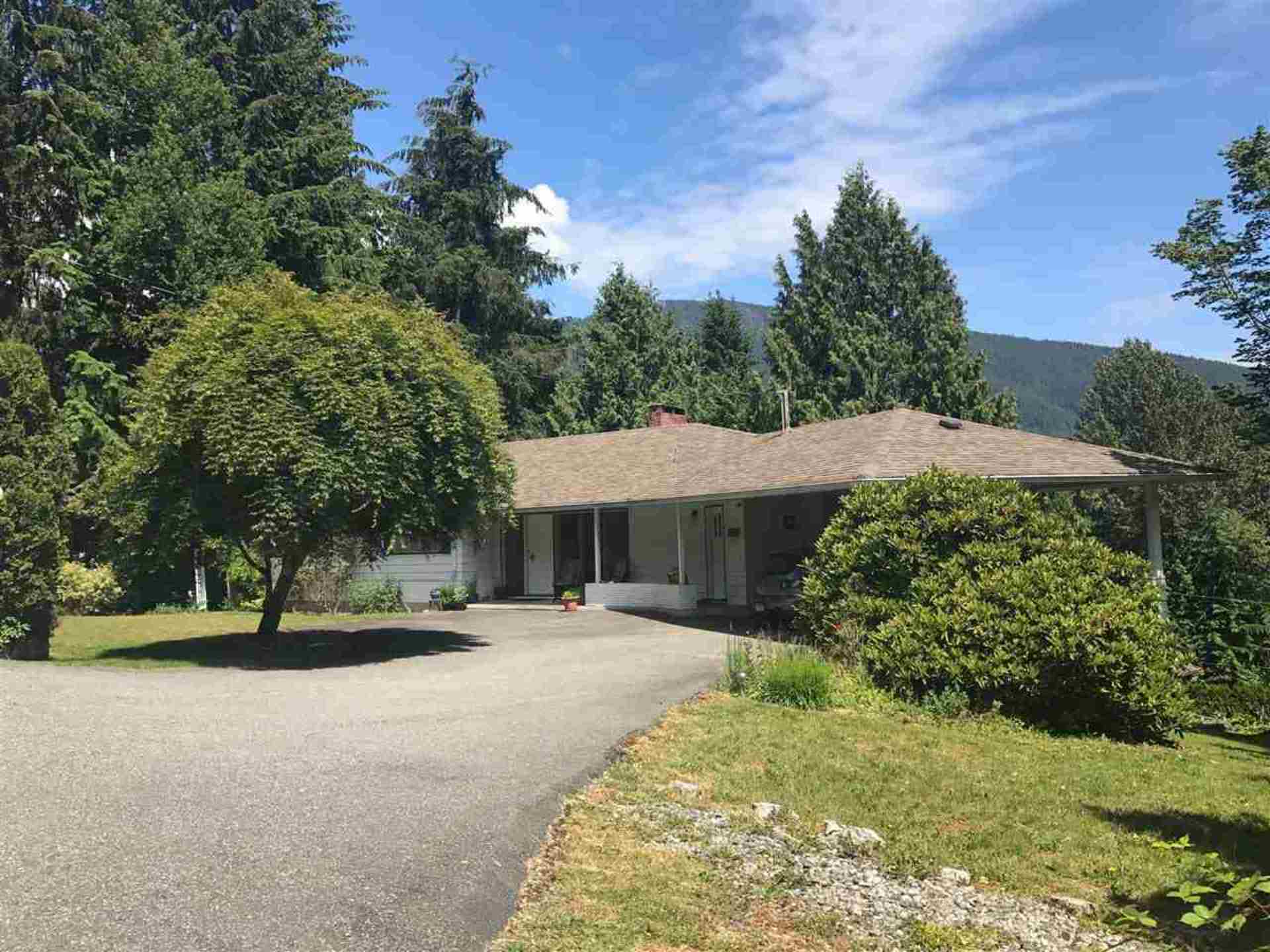 574 St. Giles Road, Glenmore, West Vancouver photo number 1 574 St. Giles Road, Glenmore, West Vancouver photo number 1