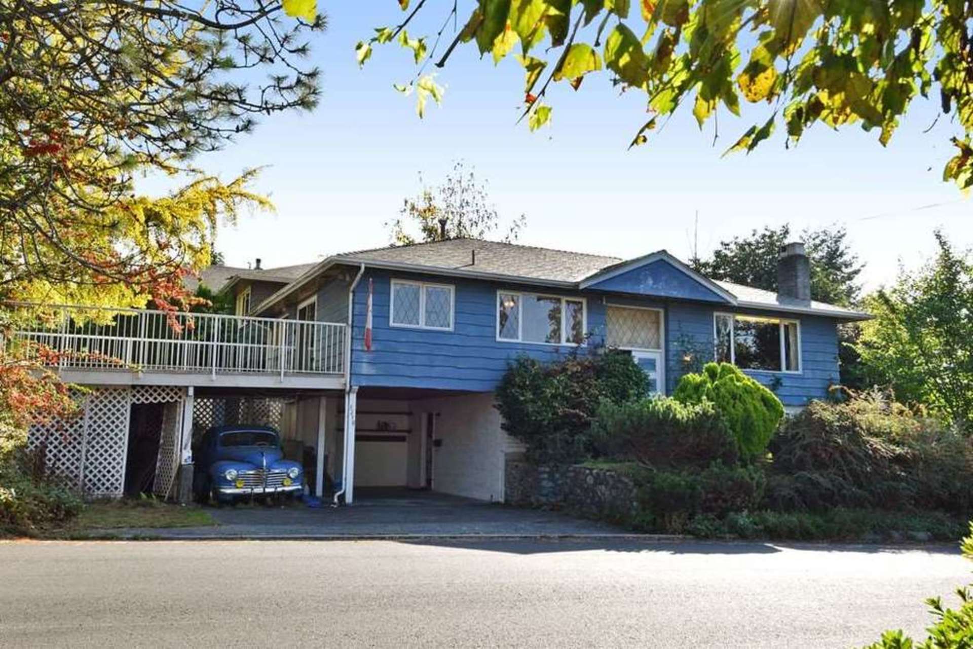 3210 Norwood Avenue, Upper Lonsdale, North Vancouver photo number 1 3210 Norwood Avenue, Upper Lonsdale, North Vancouver photo number 1