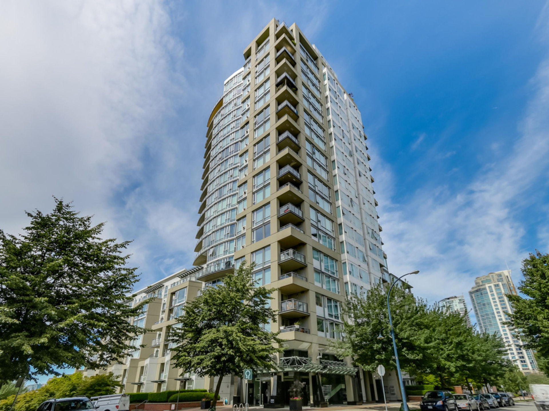 311 - 1383 Marinaside Crescent, Yaletown, Vancouver West photo number 1 311 - 1383 Marinaside Crescent, Yaletown, Vancouver West photo number 1