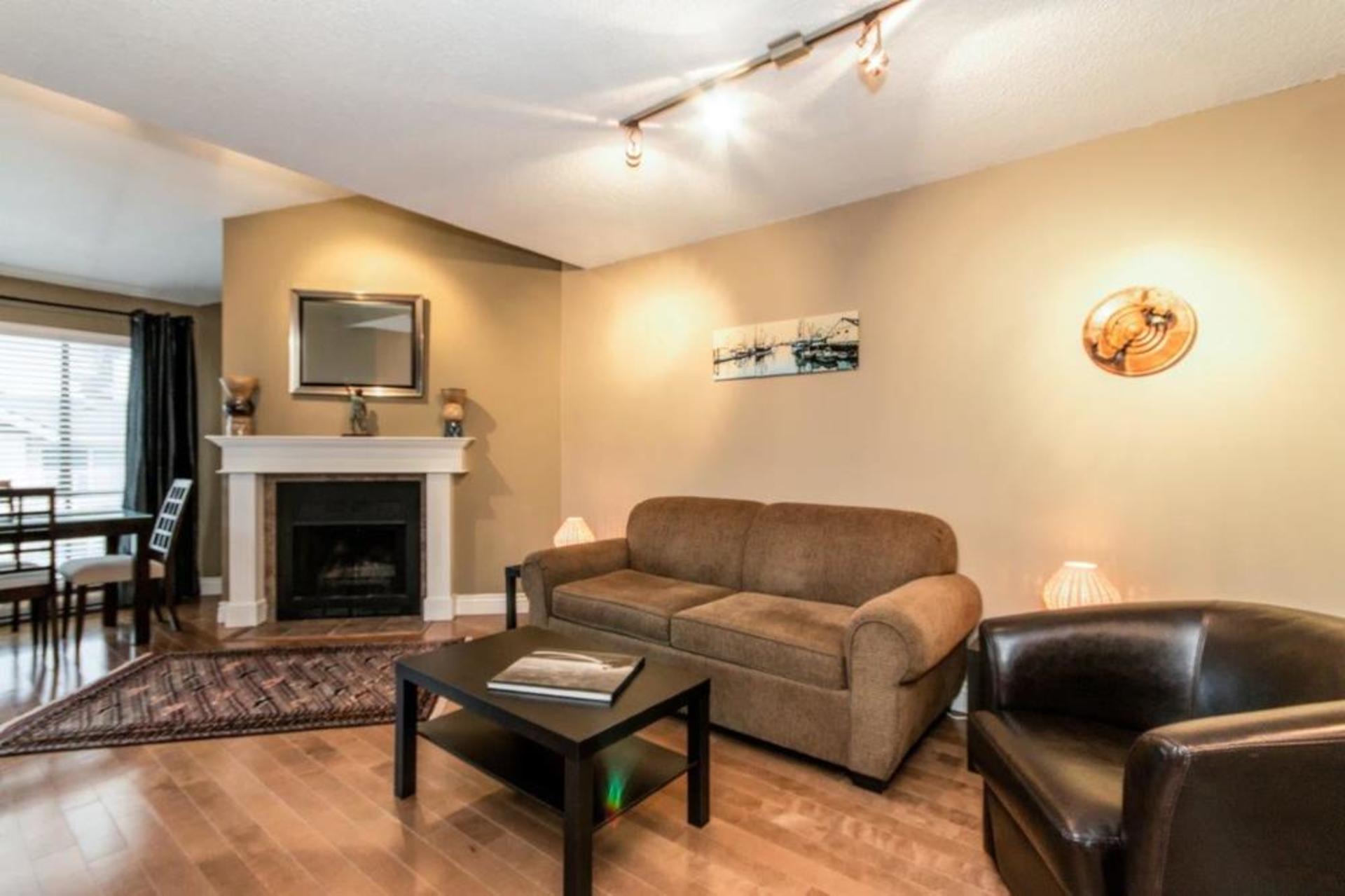 313 - 4323 Gallant Avenue, Deep Cove, North Vancouver photo number 1 313 - 4323 Gallant Avenue, Deep Cove, North Vancouver photo number 1