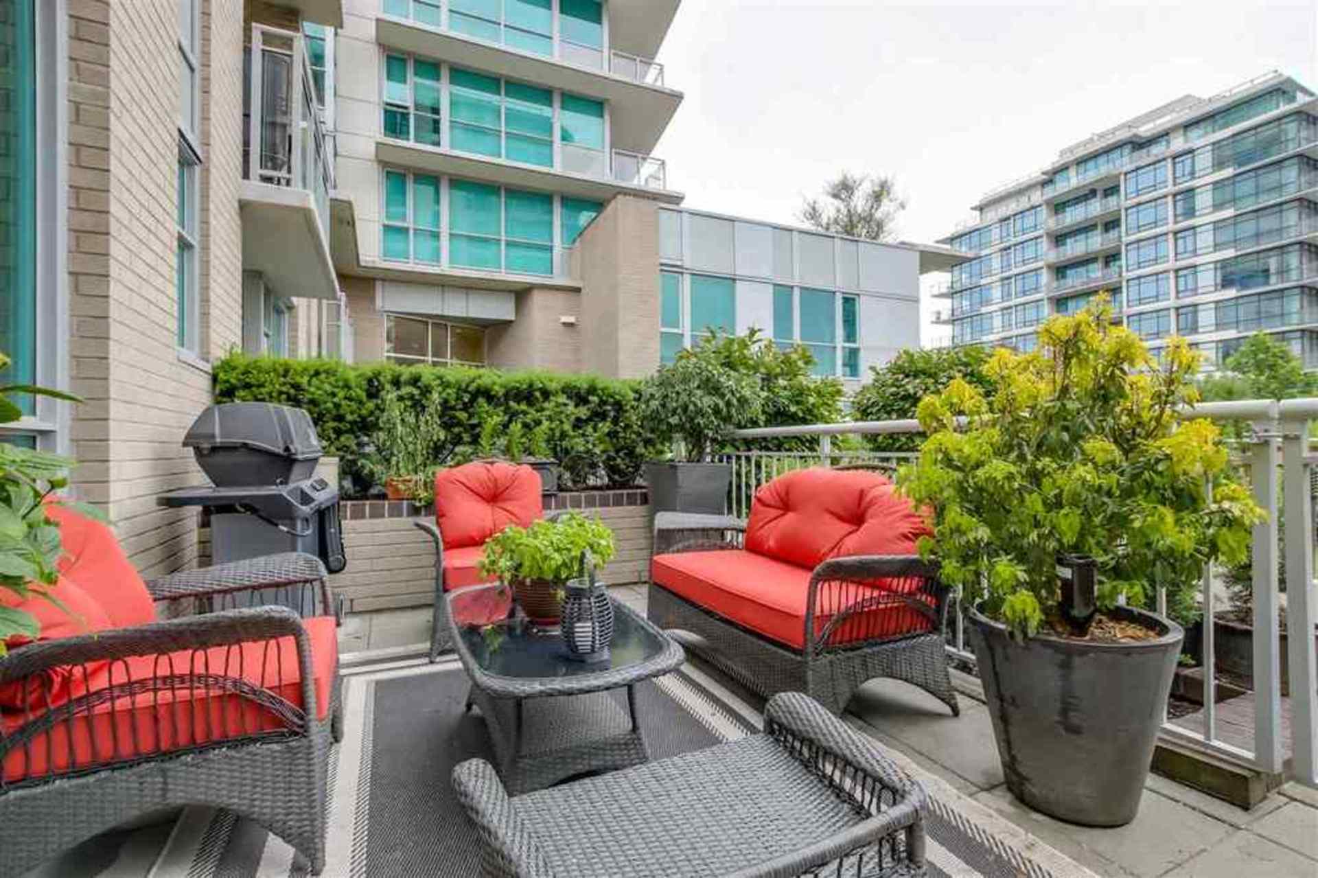 TH15 - 188 Esplanade Street, Lower Lonsdale, North Vancouver photo number 1 TH15 - 188 Esplanade Street, Lower Lonsdale, North Vancouver photo number 1