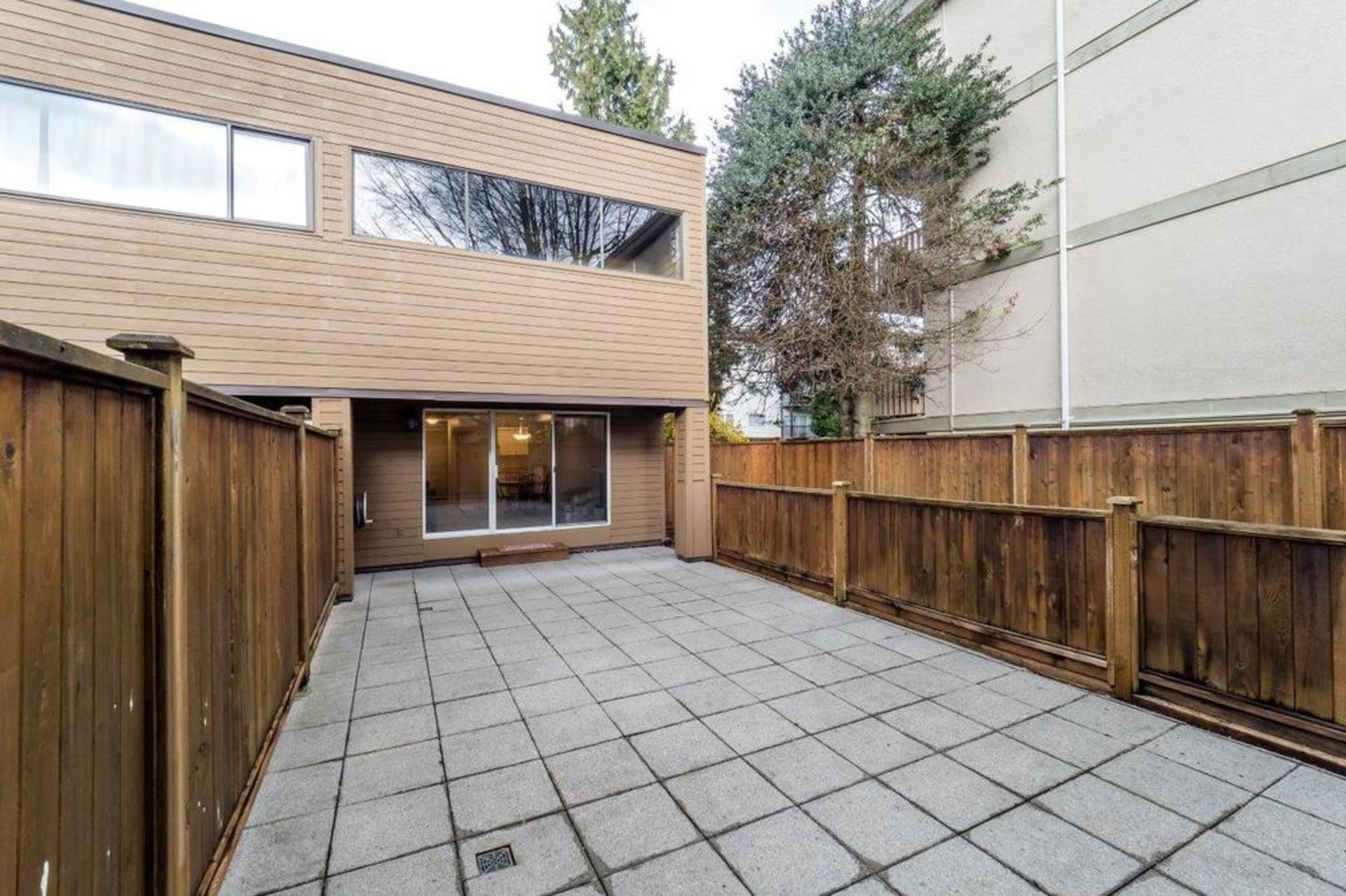 107 - 1910 Chesterfield Avenue, Central Lonsdale, North Vancouver photo number 1