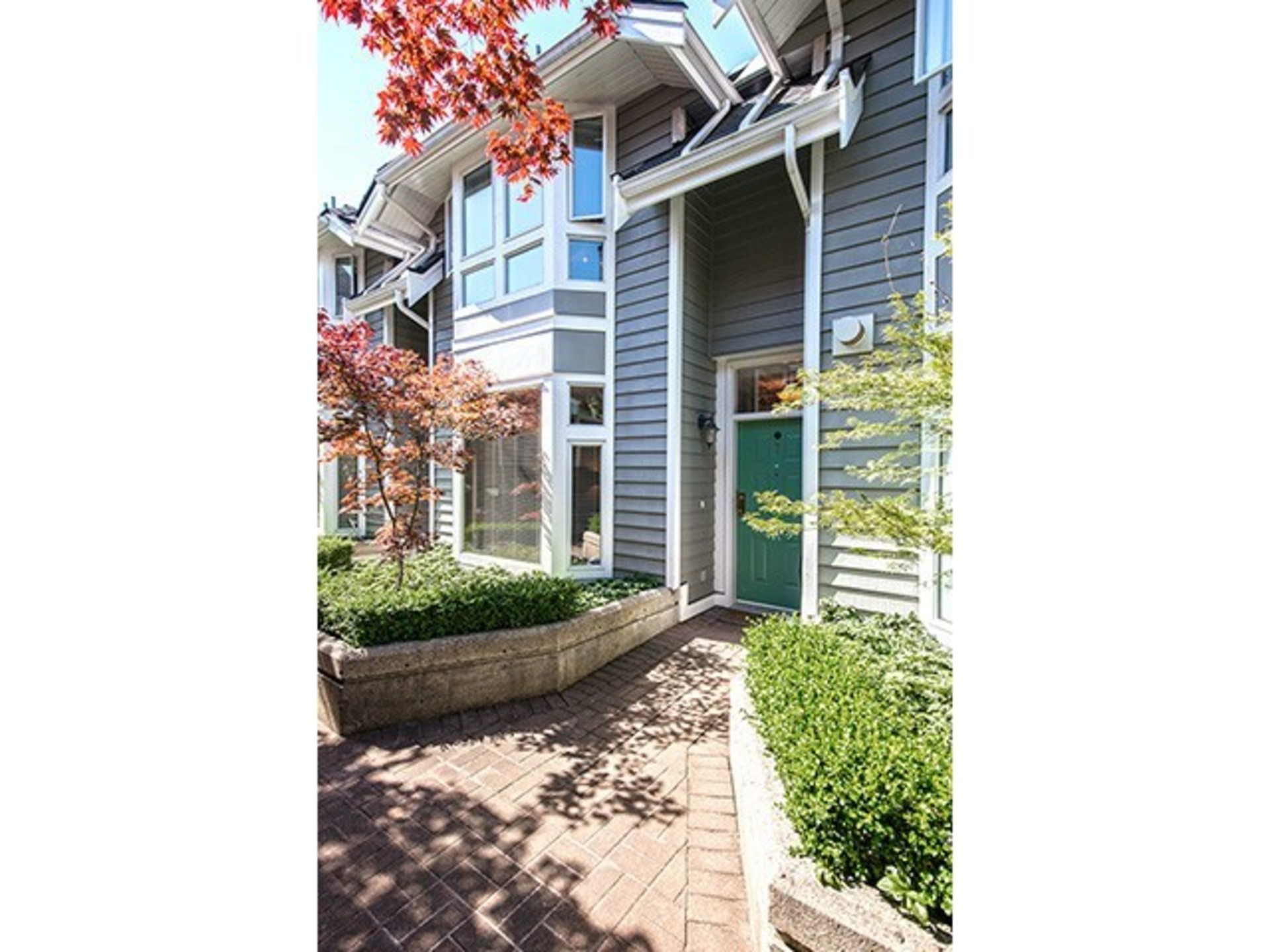 7 - 233 E 6th Street, Lower Lonsdale, North Vancouver photo number 1