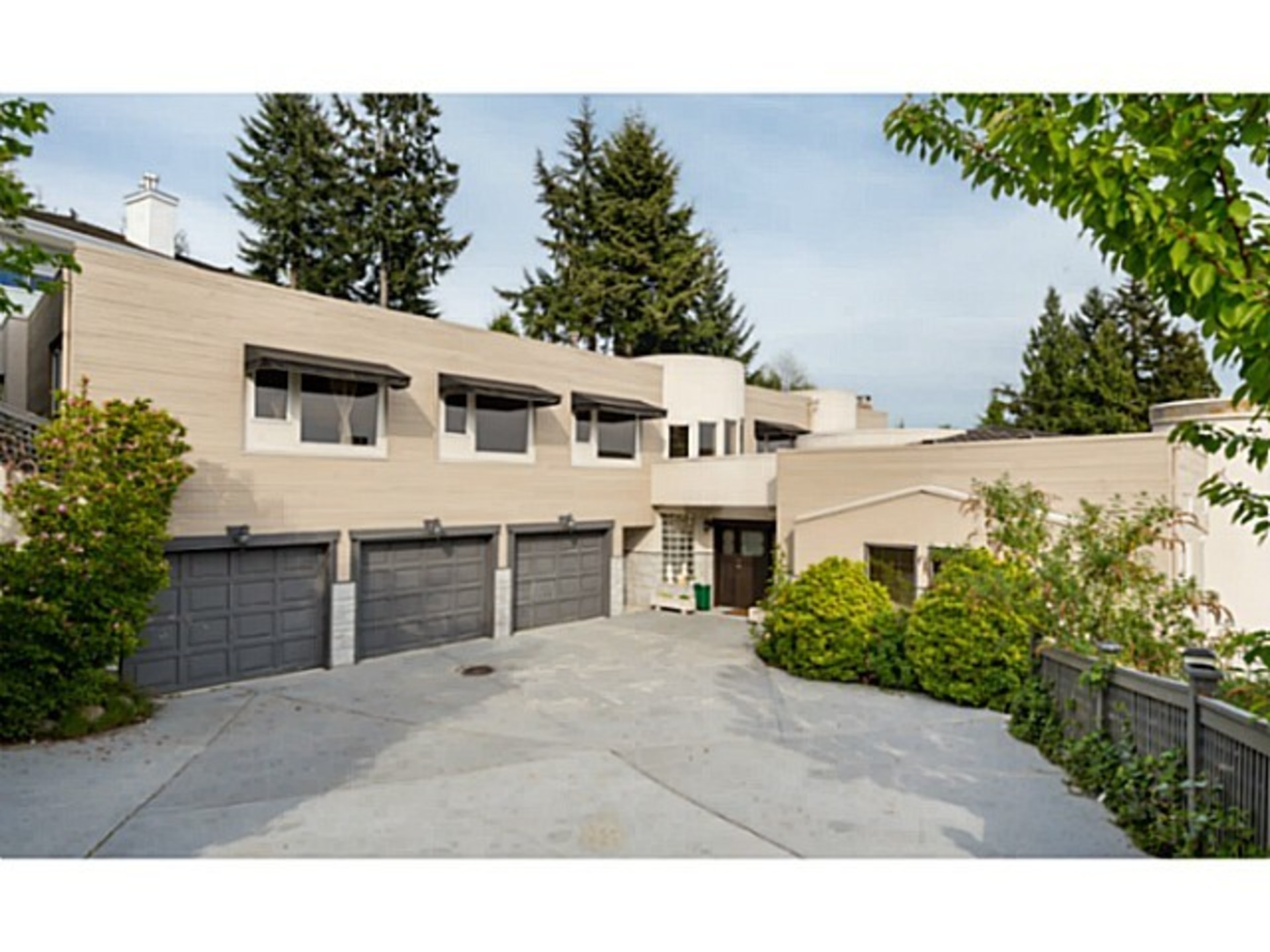 2566 Westhill Drive, Canterbury WV, West Vancouver photo number 1 2566 Westhill Drive, Canterbury WV, West Vancouver photo number 1