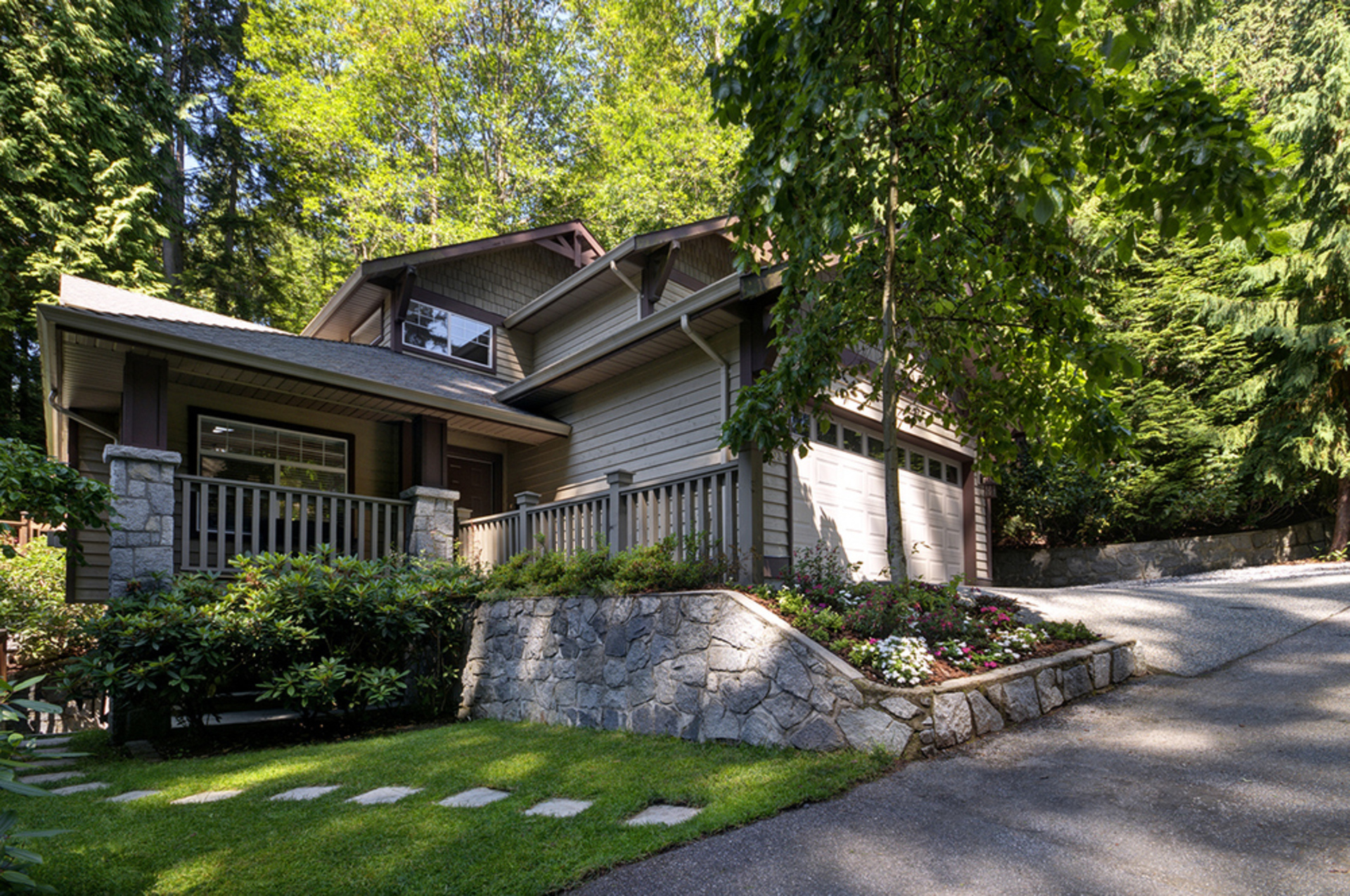 1003 Kilmer Road, Lynn Valley, North Vancouver photo number 1