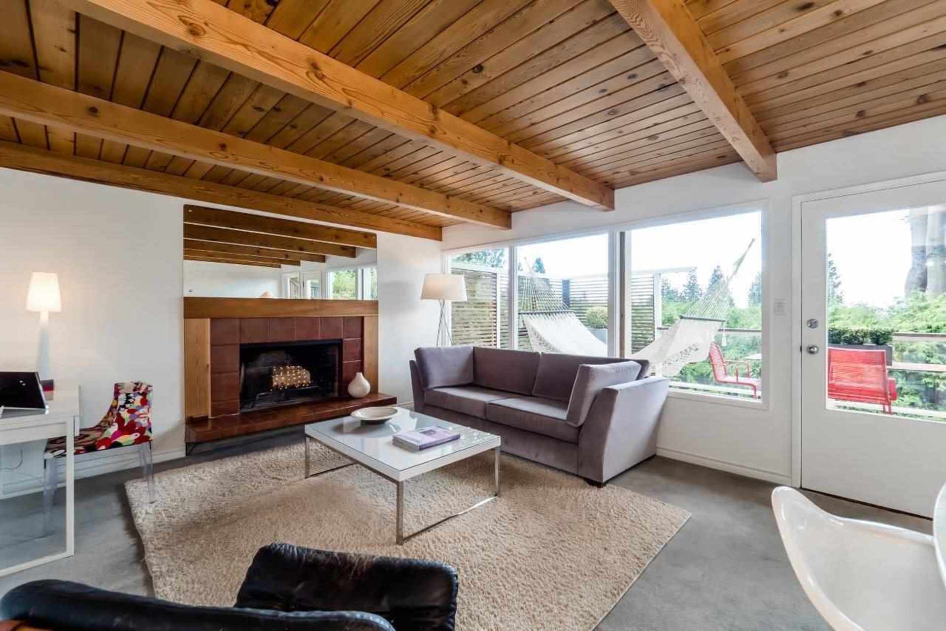 739 Crystal Court, Canyon Heights NV, North Vancouver photo number 1 739 Crystal Court, Canyon Heights NV, North Vancouver photo number 1