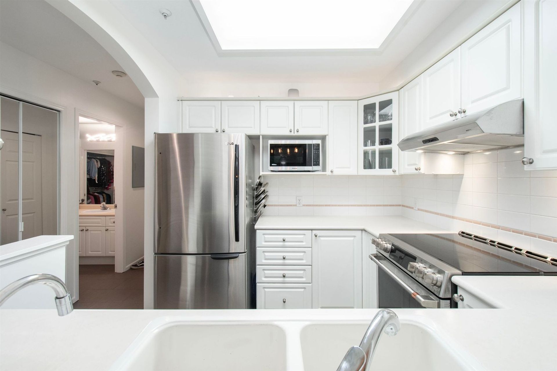 202 - 1550 Fell Avenue, Mosquito Creek, North Vancouver photo number 1 202 - 1550 Fell Avenue, Mosquito Creek, North Vancouver photo number 1