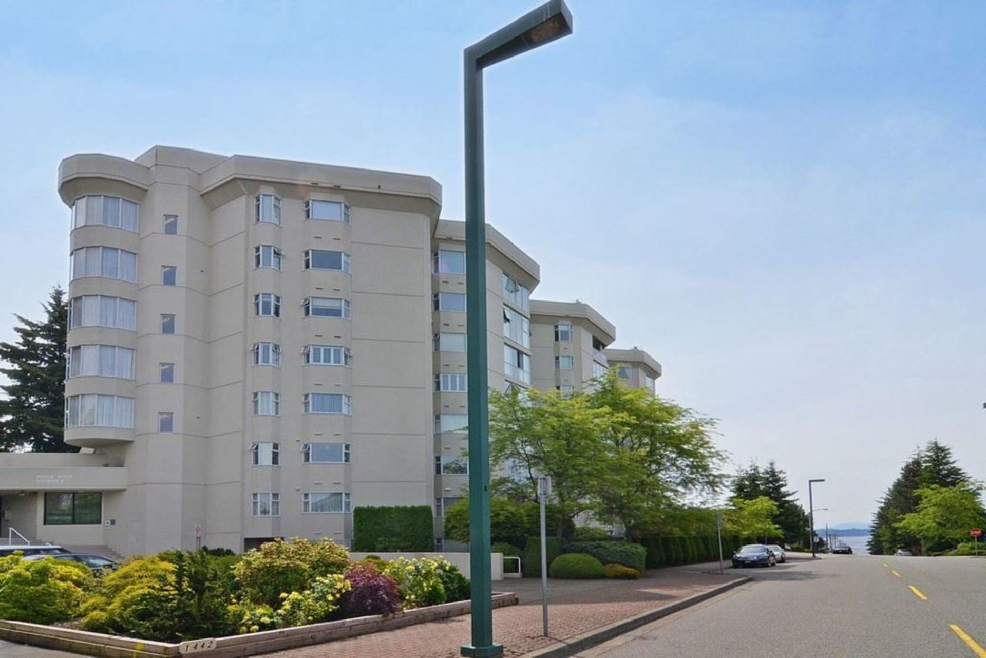 215 - 1442 Foster Street, White Rock, South Surrey White Rock photo number 1 215 - 1442 Foster Street, White Rock, South Surrey White Rock photo number 1