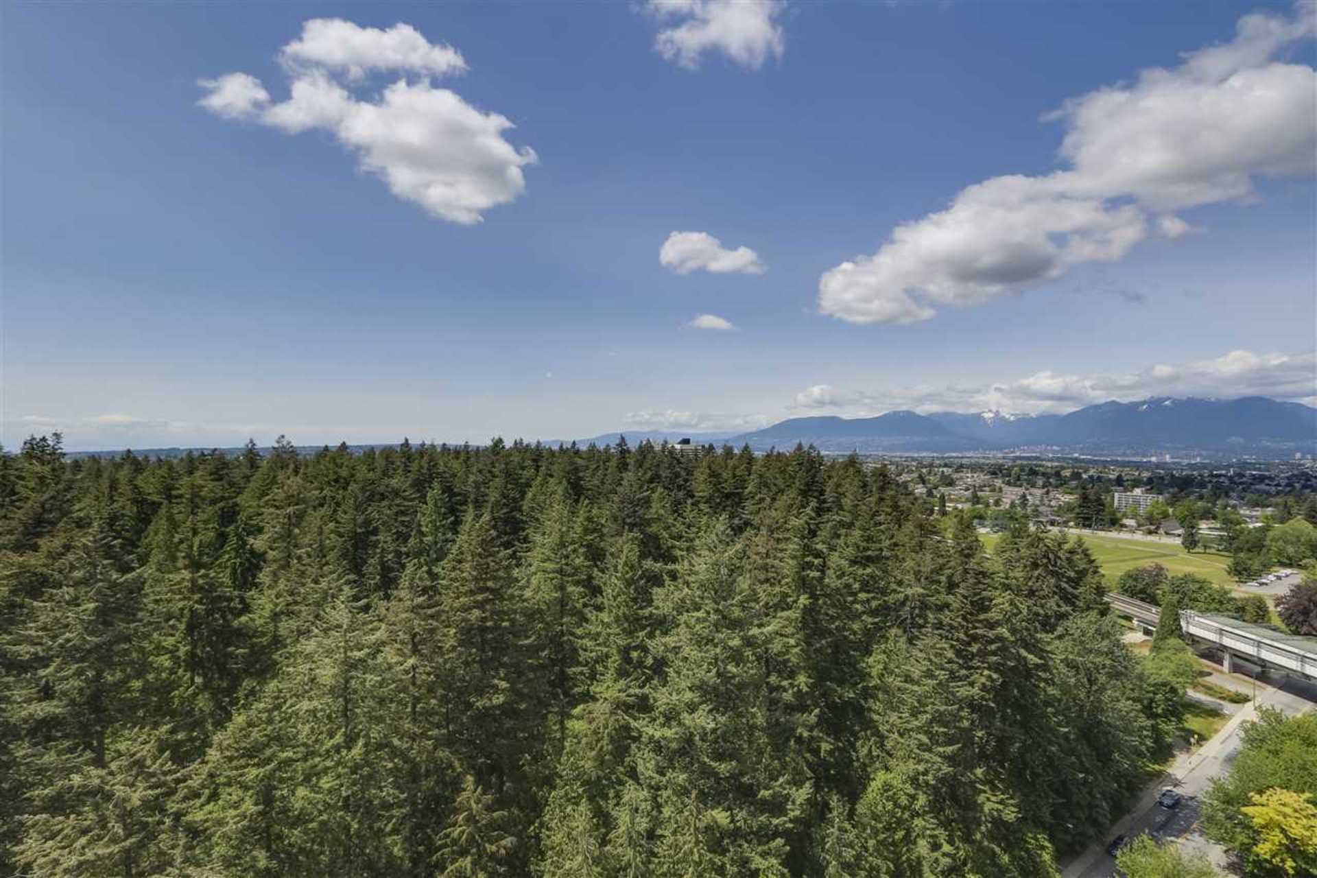 2404-2403 - 6188 Patterson Avenue, Metrotown, Burnaby South photo number 1 2404-2403 - 6188 Patterson Avenue, Metrotown, Burnaby South photo number 1