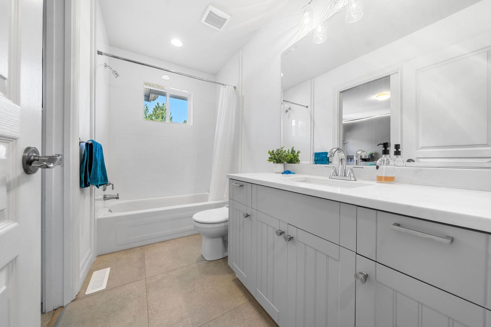 3722-emerald-drive-edgemont-north-vancouver-30 at 3722 Emerald Drive, Edgemont, North Vancouver 3722-emerald-drive-edgemont-north-vancouver-30 at 3722 Emerald Drive, Edgemont, North Vancouver