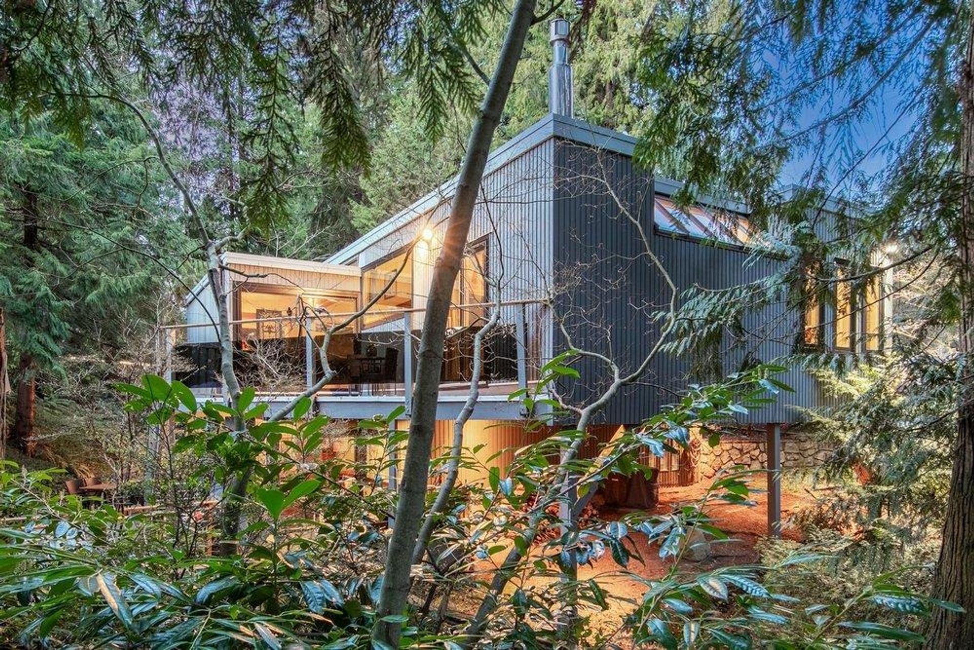 3821 Symonds Road, Lynn Valley, North Vancouver photo number 1 3821 Symonds Road, Lynn Valley, North Vancouver photo number 1