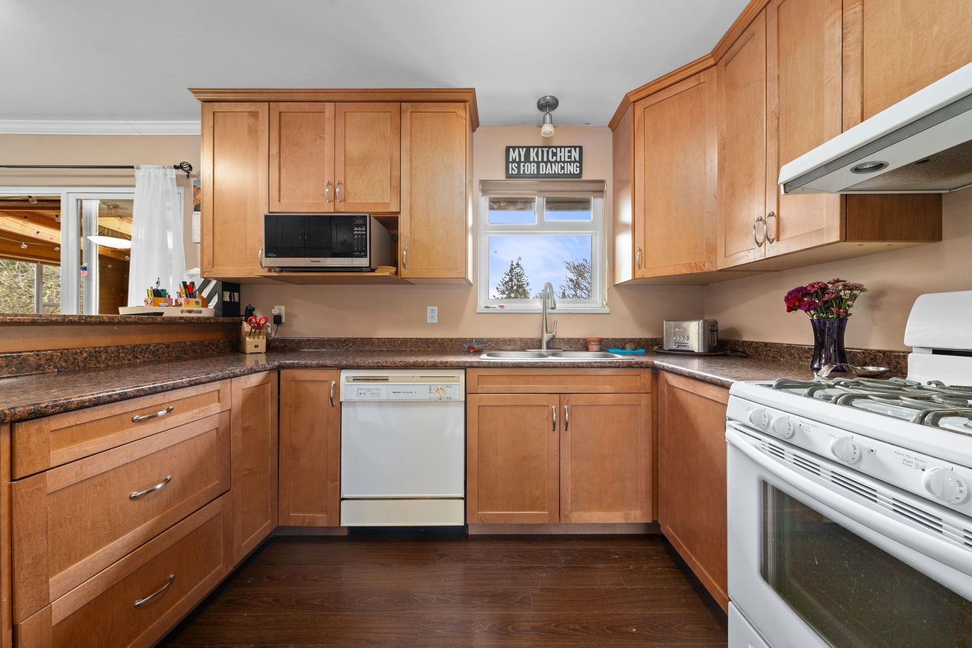 1600-cornell-avenue-central-coquitlam-coquitlam-11 at 1600 Cornell Avenue, Central Coquitlam, Coquitlam 1600-cornell-avenue-central-coquitlam-coquitlam-11 at 1600 Cornell Avenue, Central Coquitlam, Coquitlam