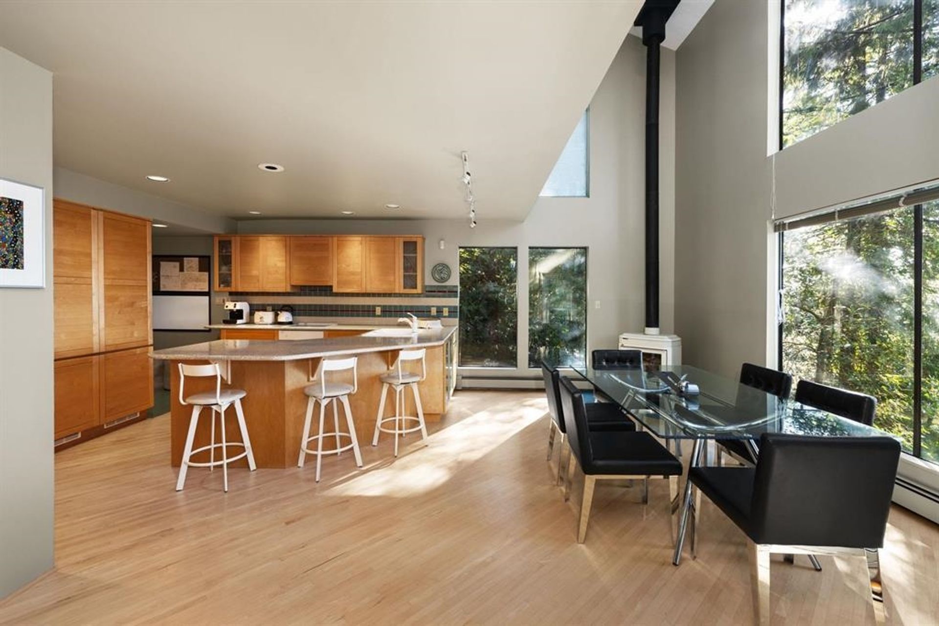 225-mountain-drive-lions-bay-west-vancouver-18 at 225 Mountain Drive, Lions Bay, West Vancouver 225-mountain-drive-lions-bay-west-vancouver-18 at 225 Mountain Drive, Lions Bay, West Vancouver