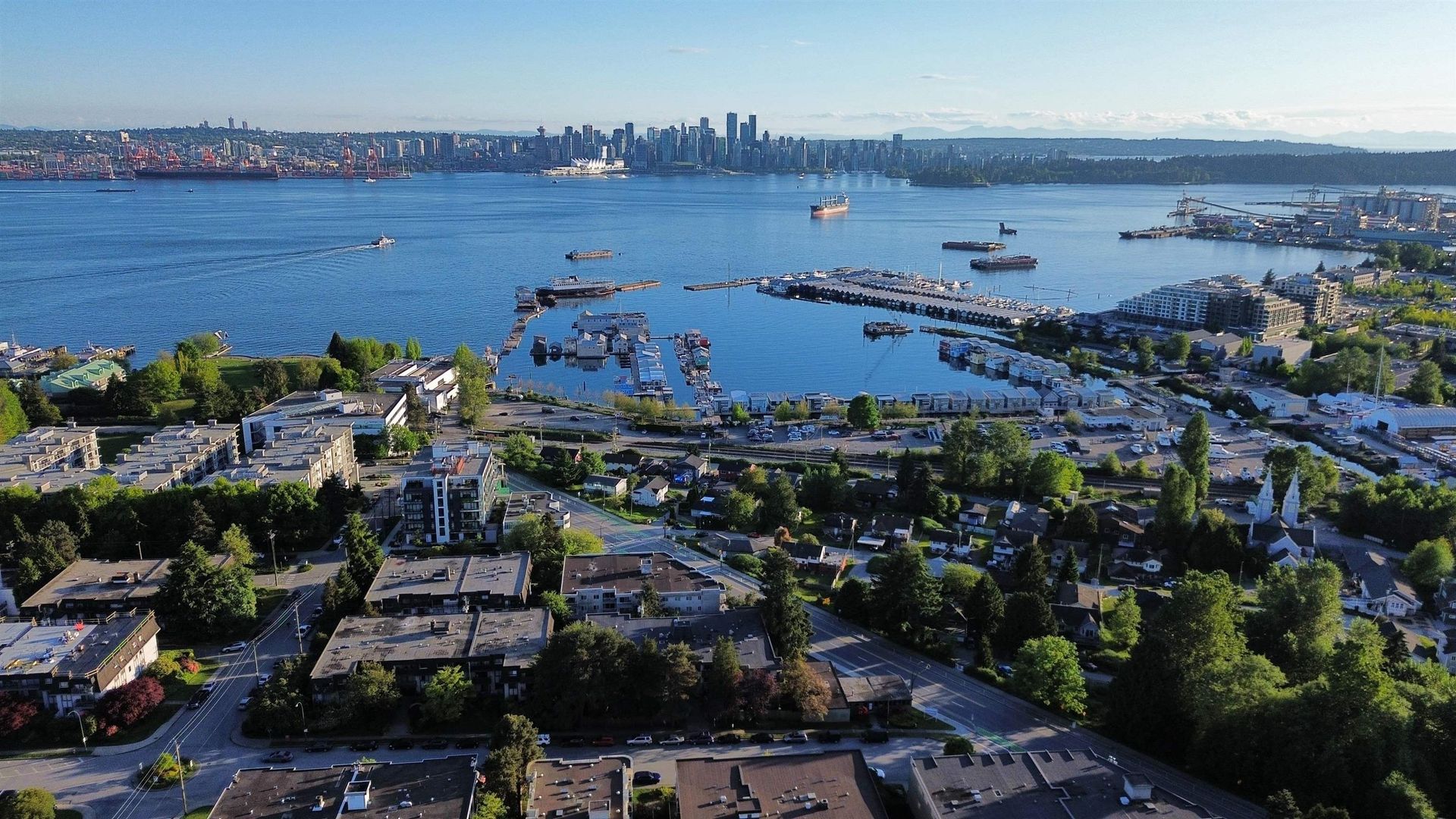 327-w-2nd-street-lower-lonsdale-north-vancouver-02 at 301 - 327 W 2nd Street, Lower Lonsdale, North Vancouver 327-w-2nd-street-lower-lonsdale-north-vancouver-02 at 301 - 327 W 2nd Street, Lower Lonsdale, North Vancouver