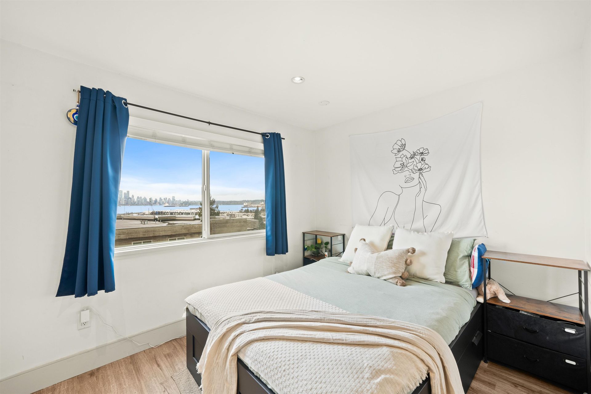 327-w-2nd-street-lower-lonsdale-north-vancouver-17 at 301 - 327 W 2nd Street, Lower Lonsdale, North Vancouver 327-w-2nd-street-lower-lonsdale-north-vancouver-17 at 301 - 327 W 2nd Street, Lower Lonsdale, North Vancouver