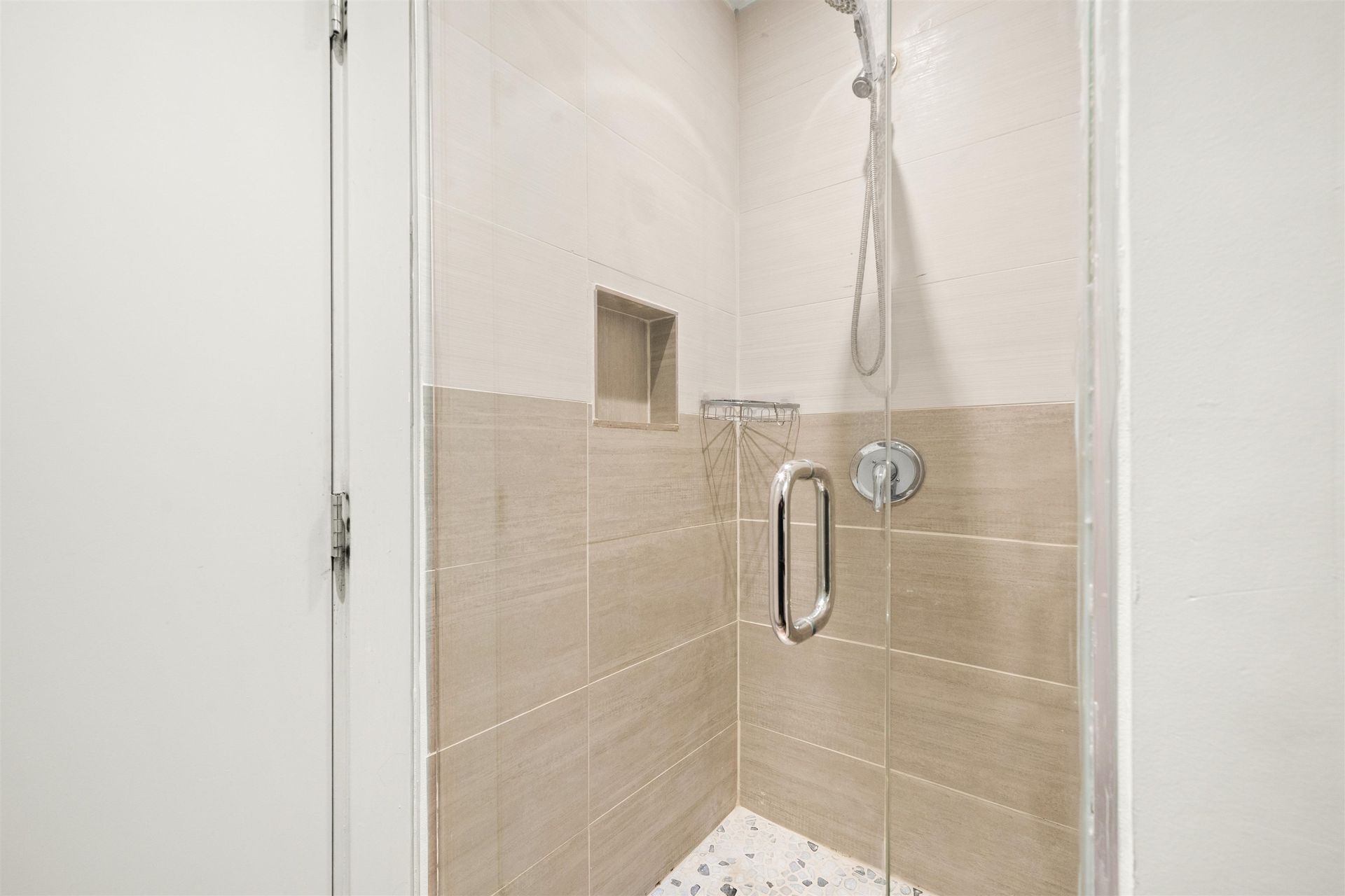 327-w-2nd-street-lower-lonsdale-north-vancouver-19 at 301 - 327 W 2nd Street, Lower Lonsdale, North Vancouver 327-w-2nd-street-lower-lonsdale-north-vancouver-19 at 301 - 327 W 2nd Street, Lower Lonsdale, North Vancouver