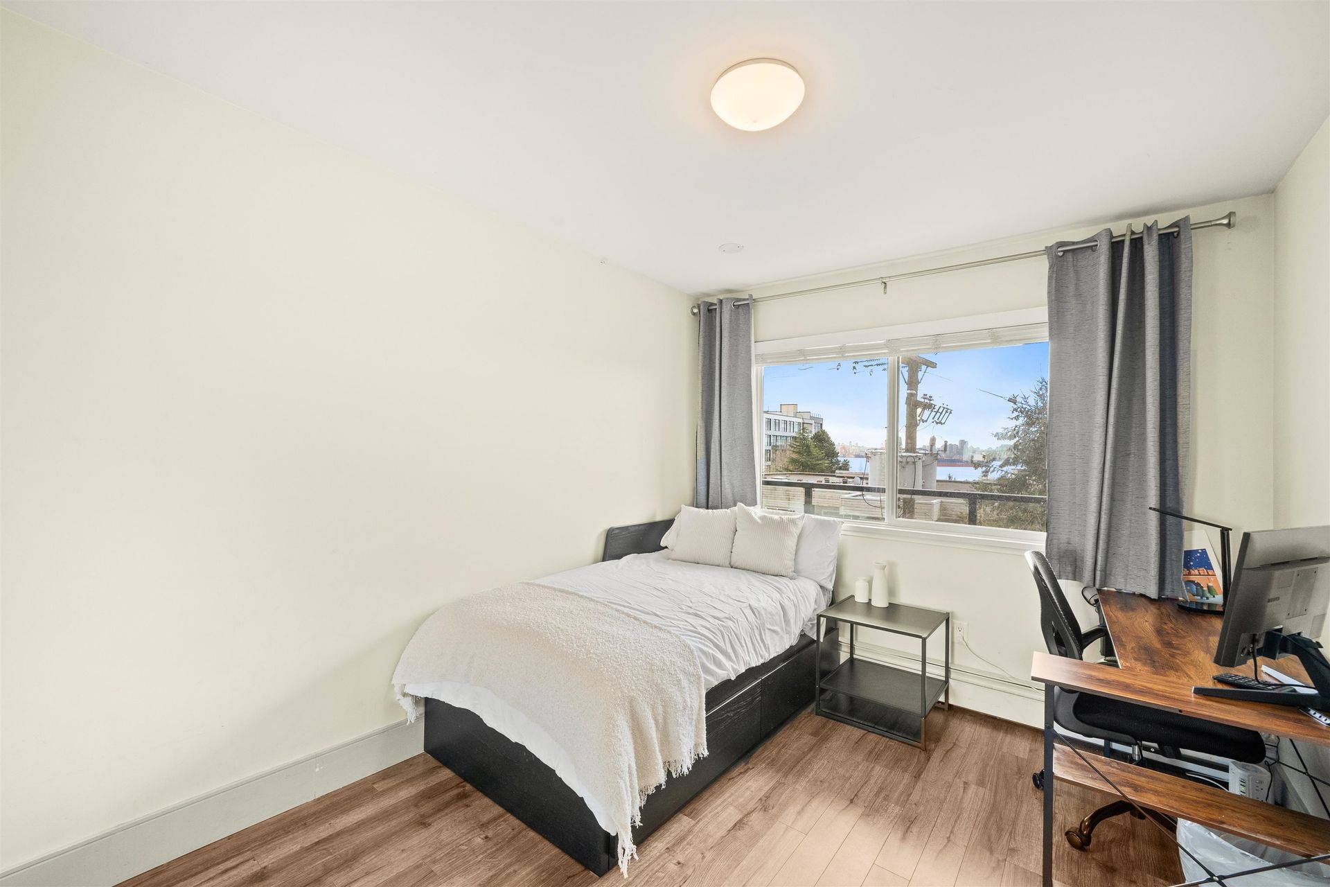 327-w-2nd-street-lower-lonsdale-north-vancouver-20 at 301 - 327 W 2nd Street, Lower Lonsdale, North Vancouver 327-w-2nd-street-lower-lonsdale-north-vancouver-20 at 301 - 327 W 2nd Street, Lower Lonsdale, North Vancouver