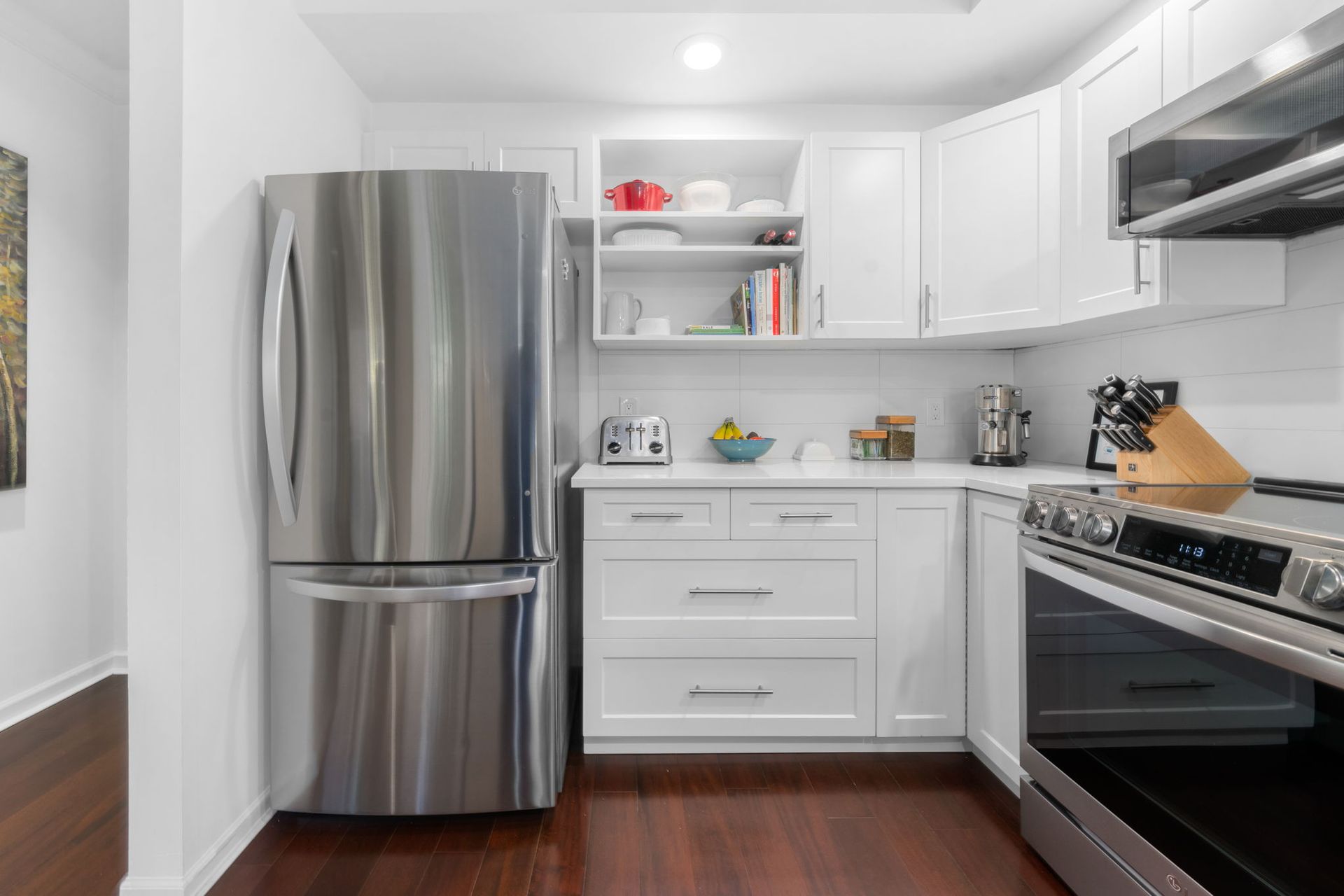 13-web-or-mls-_a739318 at 204 - 3151 Woodbine Drive, Edgemont, North Vancouver 13-web-or-mls-_a739318 at 204 - 3151 Woodbine Drive, Edgemont, North Vancouver