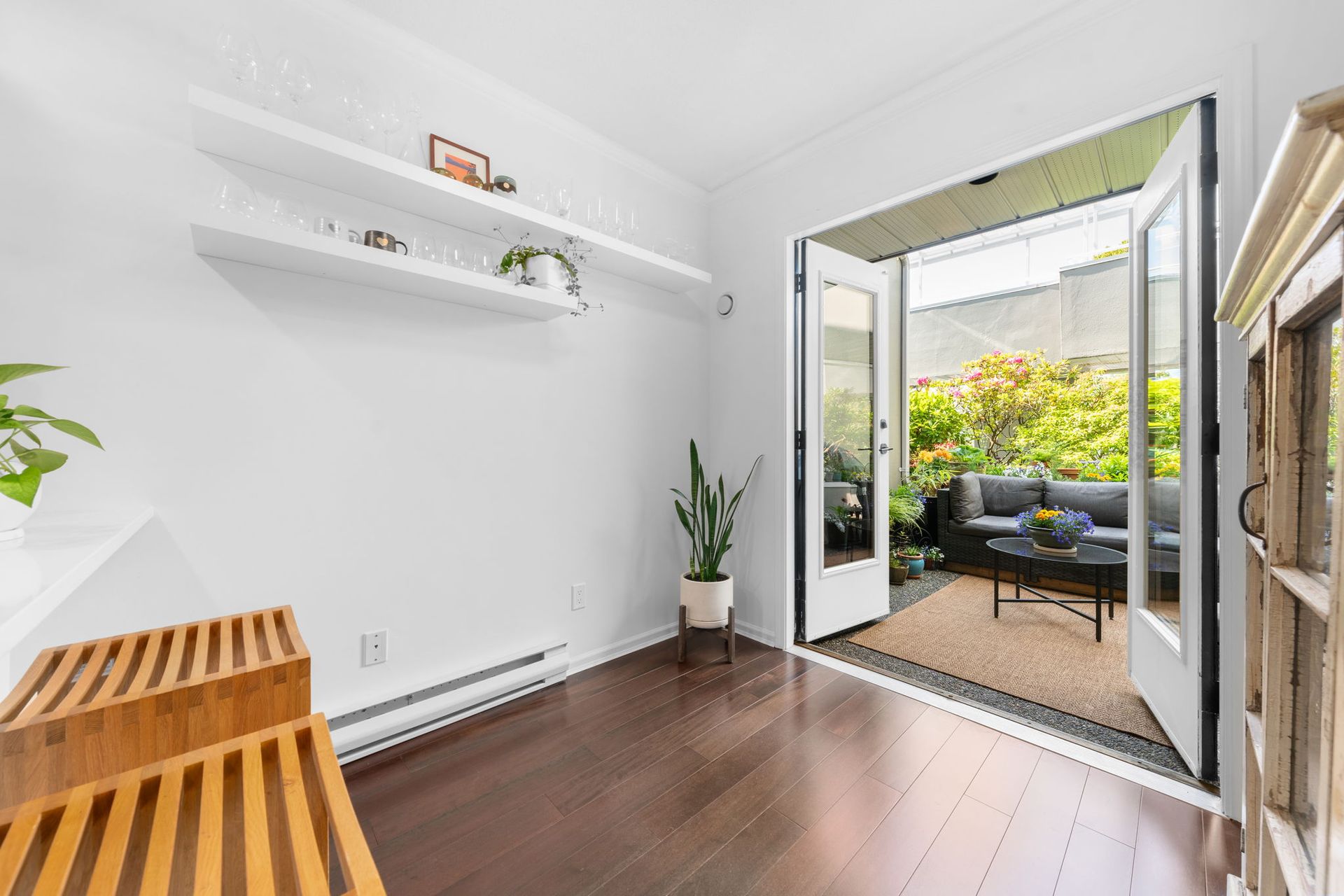 15-web-or-mls-_a739334 at 204 - 3151 Woodbine Drive, Edgemont, North Vancouver 15-web-or-mls-_a739334 at 204 - 3151 Woodbine Drive, Edgemont, North Vancouver