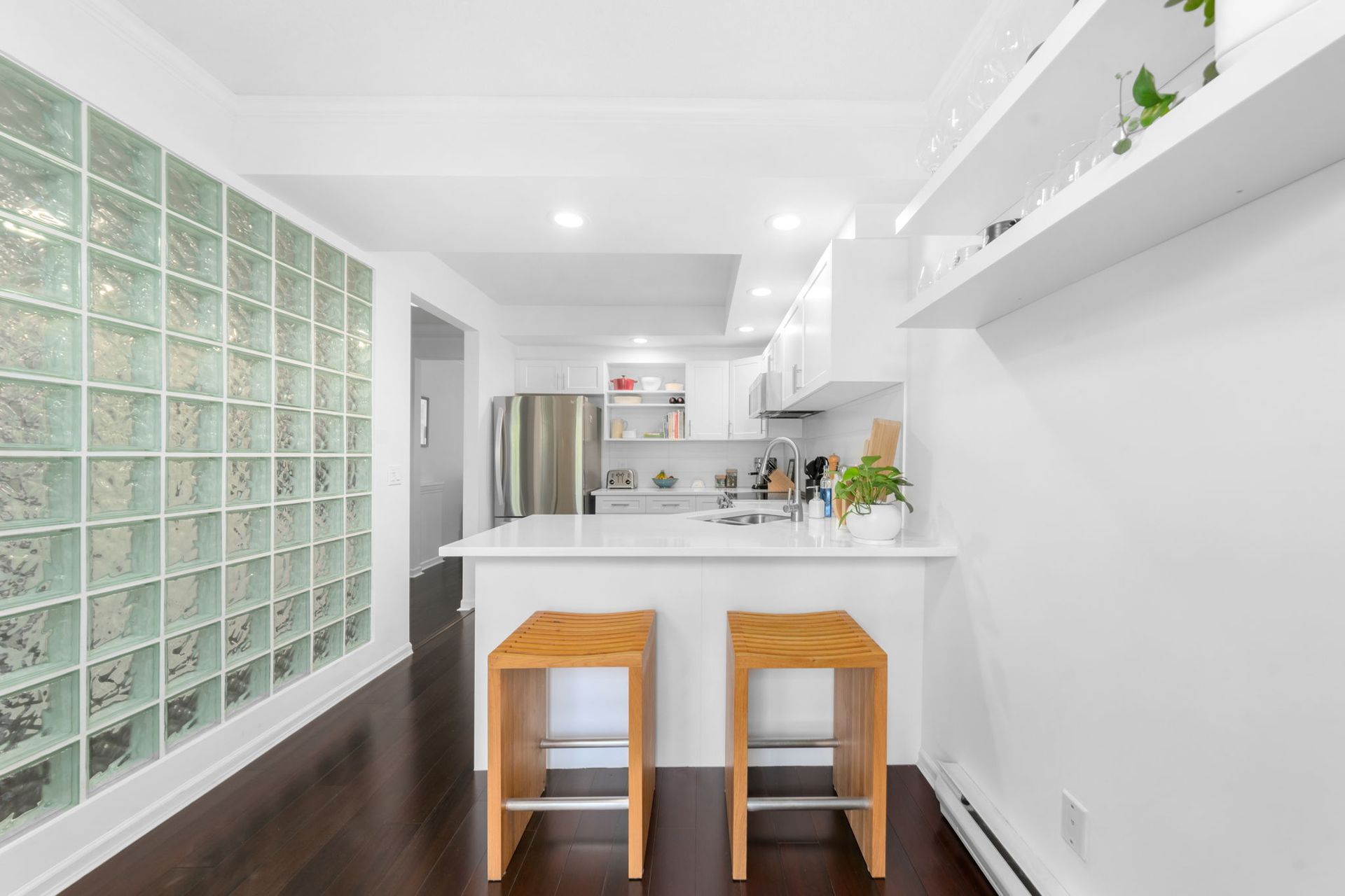 17-web-or-mls-_a739346 at 204 - 3151 Woodbine Drive, Edgemont, North Vancouver 17-web-or-mls-_a739346 at 204 - 3151 Woodbine Drive, Edgemont, North Vancouver