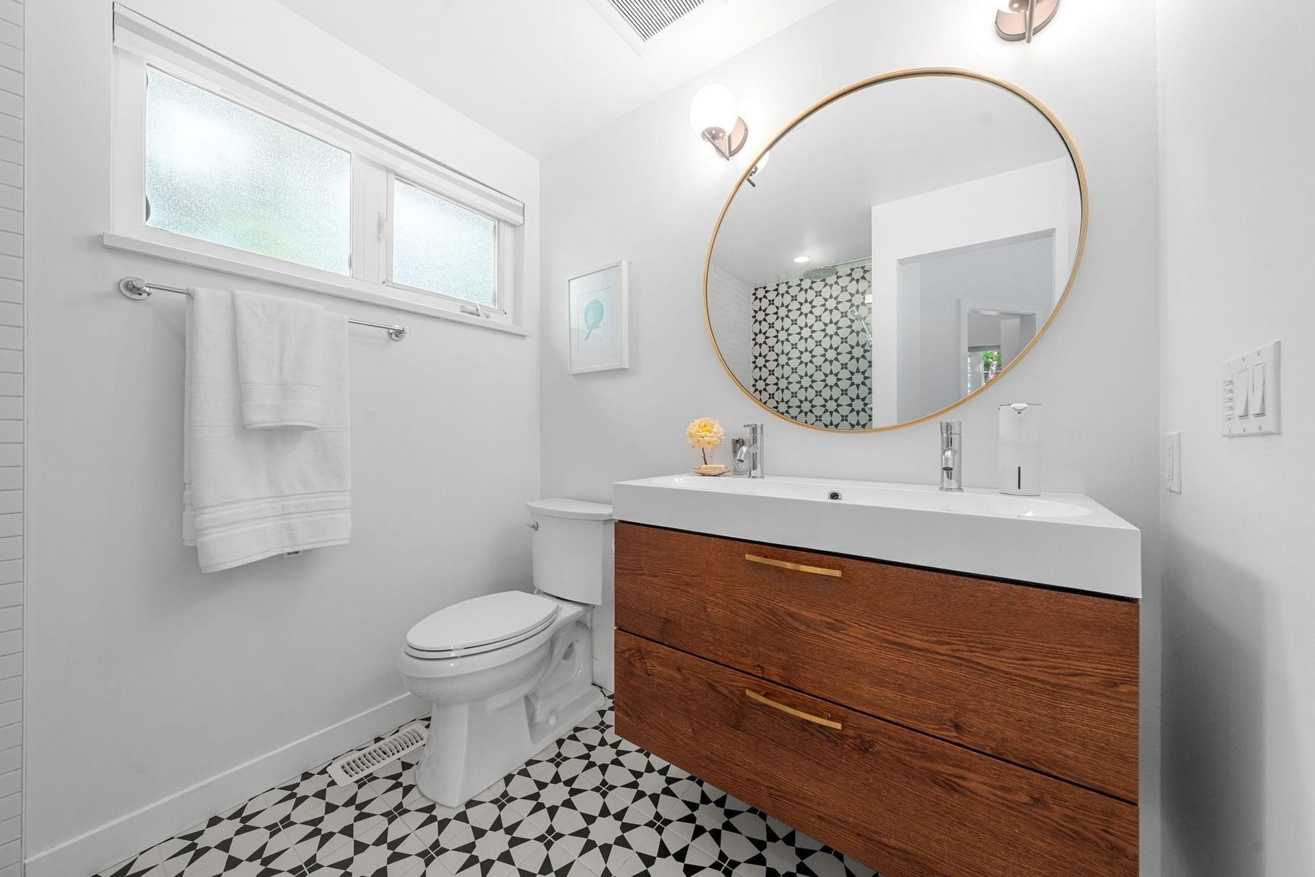 3455-calder-avenue-upper-lonsdale-north-vancouver-22 at 3455 Calder Avenue, Upper Lonsdale, North Vancouver 3455-calder-avenue-upper-lonsdale-north-vancouver-22 at 3455 Calder Avenue, Upper Lonsdale, North Vancouver