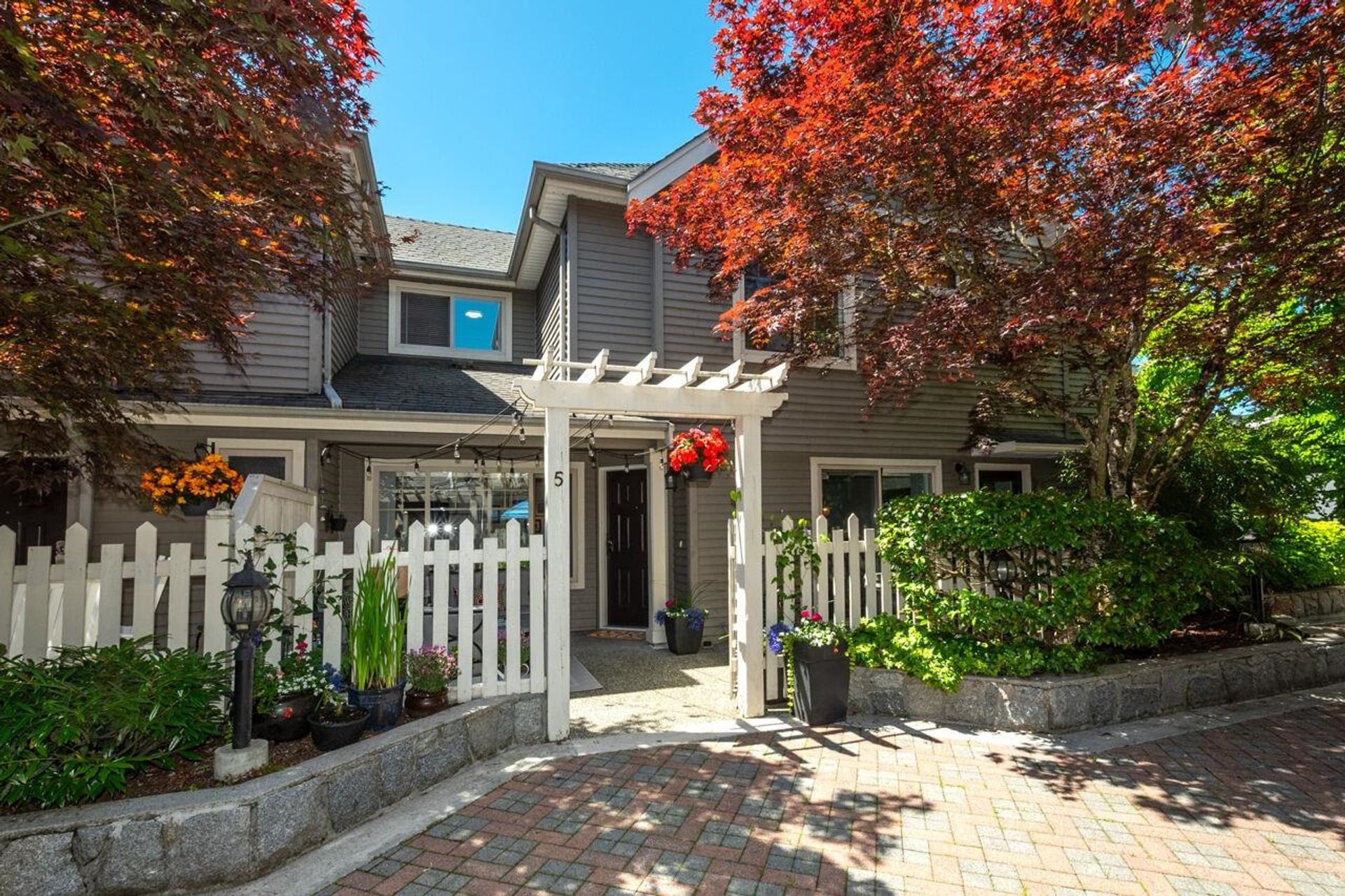 222-e-5th-street-lower-lonsdale-north-vancouver-09 at 5 - 222 E 5th Street, Lower Lonsdale, North Vancouver 222-e-5th-street-lower-lonsdale-north-vancouver-09 at 5 - 222 E 5th Street, Lower Lonsdale, North Vancouver