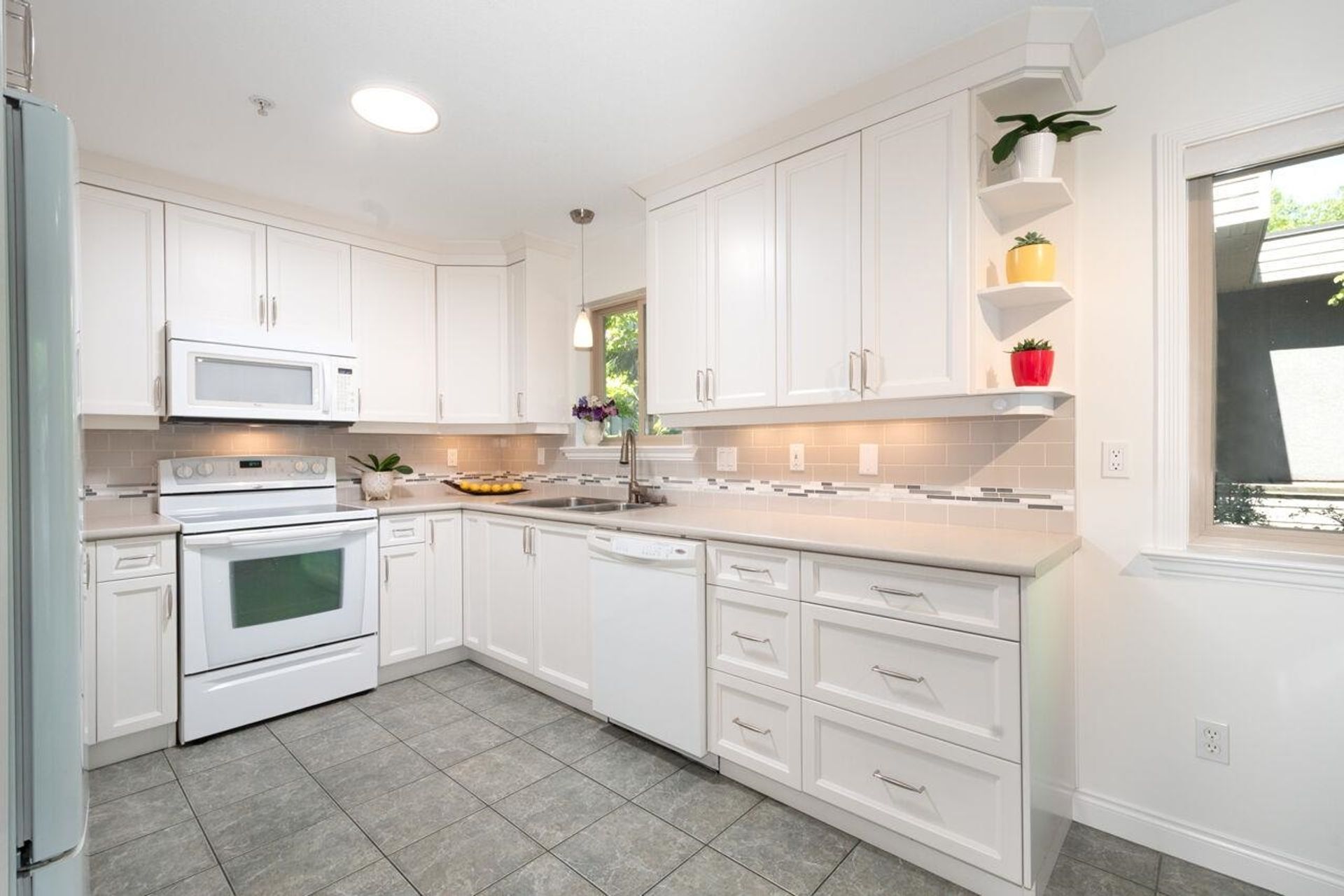 222-e-5th-street-lower-lonsdale-north-vancouver-24 at 5 - 222 E 5th Street, Lower Lonsdale, North Vancouver 222-e-5th-street-lower-lonsdale-north-vancouver-24 at 5 - 222 E 5th Street, Lower Lonsdale, North Vancouver