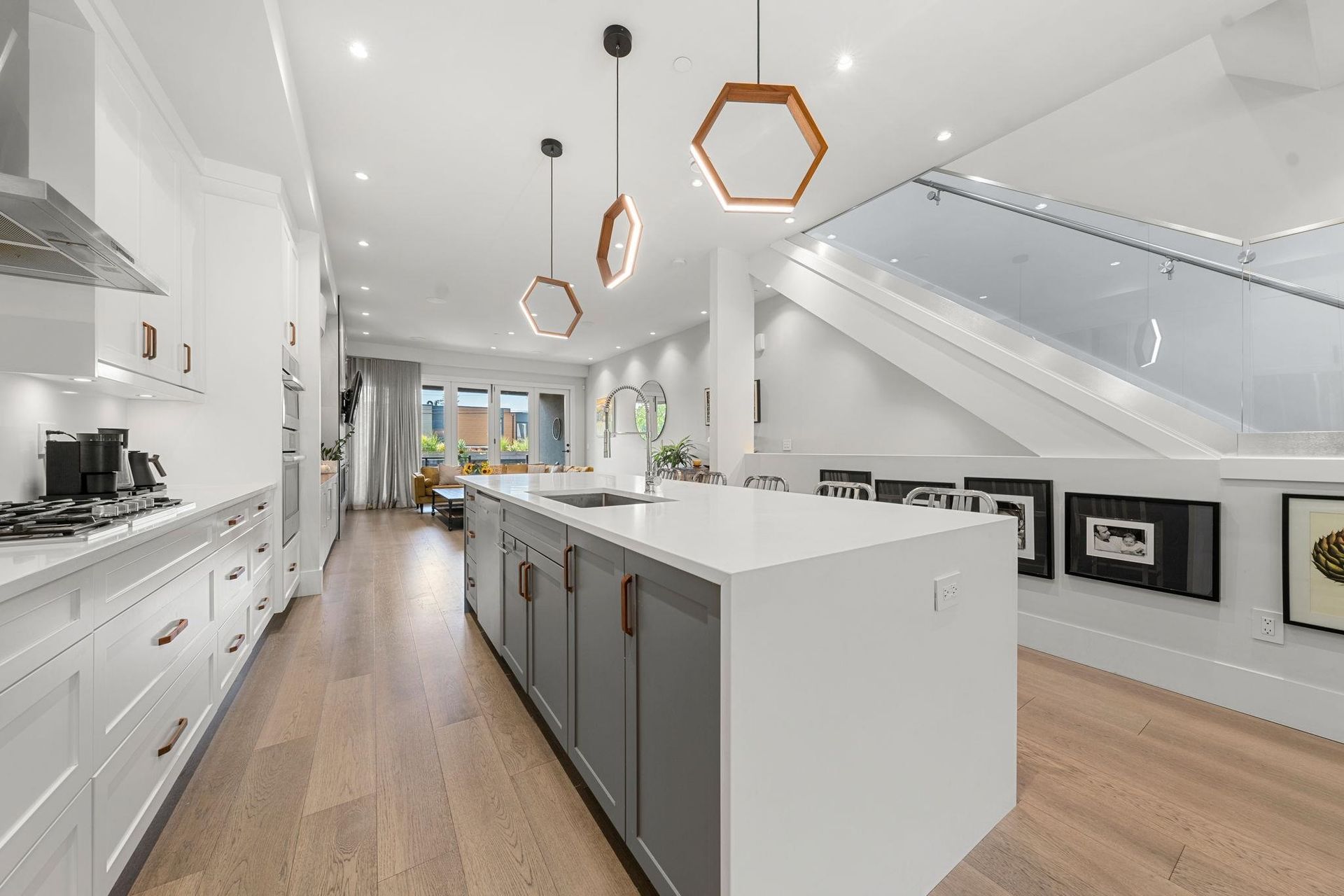 629-e-4th-street-queensbury-north-vancouver-06 at 629 E 4th Street, Queensbury, North Vancouver 629-e-4th-street-queensbury-north-vancouver-06 at 629 E 4th Street, Queensbury, North Vancouver