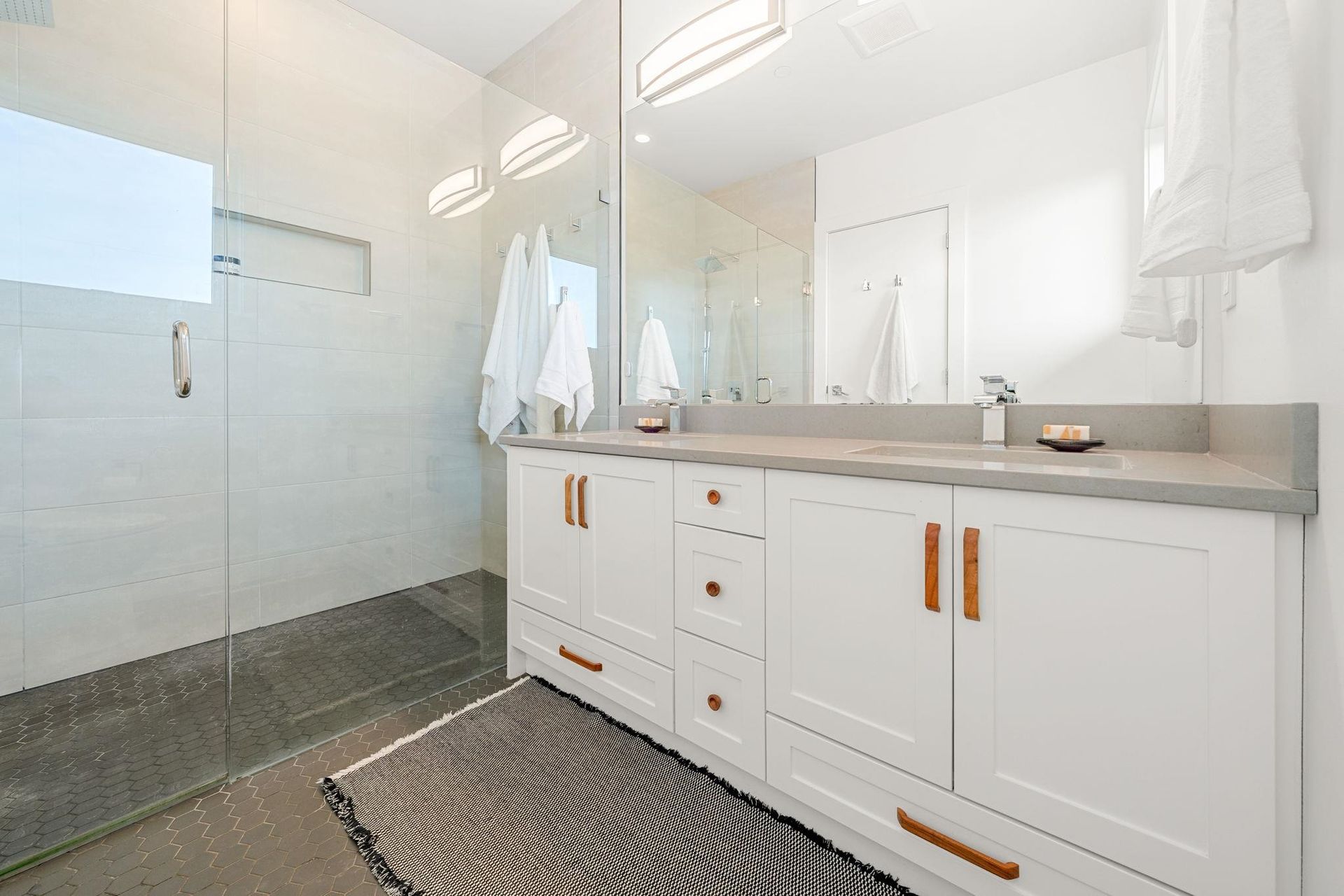 629-e-4th-street-queensbury-north-vancouver-19 at 629 E 4th Street, Queensbury, North Vancouver 629-e-4th-street-queensbury-north-vancouver-19 at 629 E 4th Street, Queensbury, North Vancouver