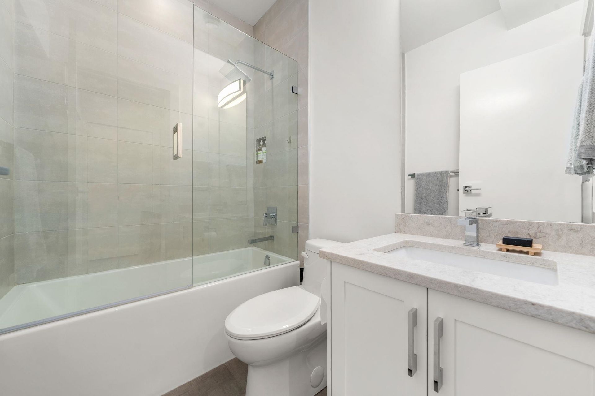 629-e-4th-street-queensbury-north-vancouver-24 at 629 E 4th Street, Queensbury, North Vancouver 629-e-4th-street-queensbury-north-vancouver-24 at 629 E 4th Street, Queensbury, North Vancouver