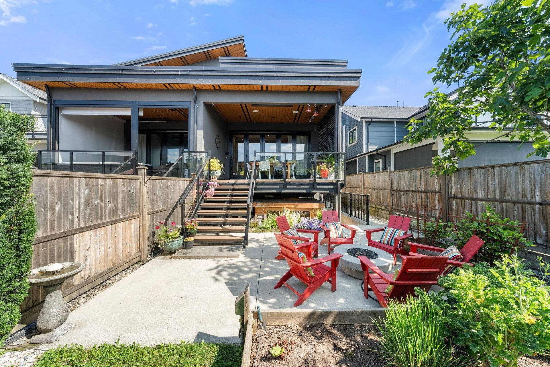 629-e-4th-street-queensbury-north-vancouver-30 at 629 E 4th Street, Queensbury, North Vancouver 629-e-4th-street-queensbury-north-vancouver-30 at 629 E 4th Street, Queensbury, North Vancouver