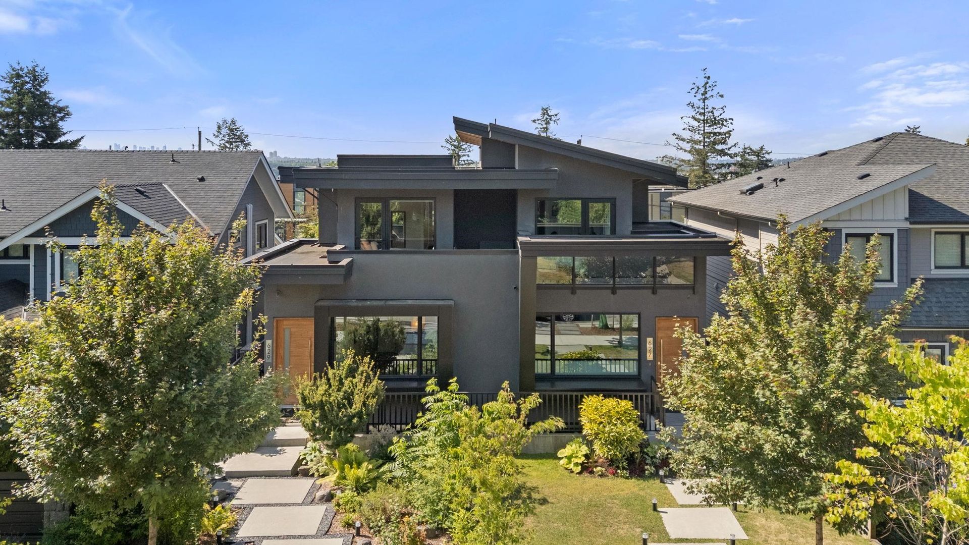 629-e-4th-street-queensbury-north-vancouver-36 at 629 E 4th Street, Queensbury, North Vancouver 629-e-4th-street-queensbury-north-vancouver-36 at 629 E 4th Street, Queensbury, North Vancouver