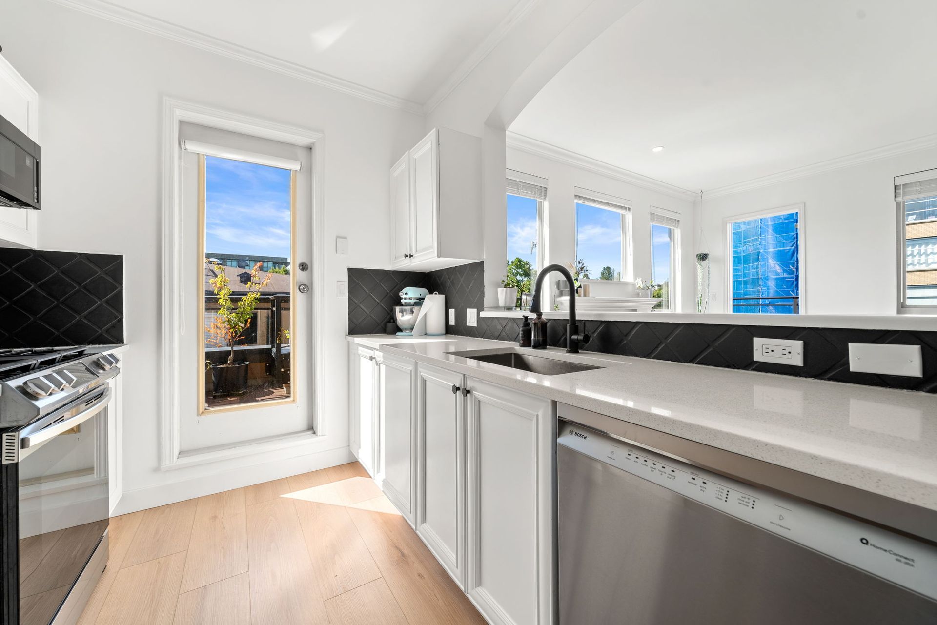 17-web-or-mls-_a734220 at 400 - 2175 Salal Drive, Kitsilano, Vancouver West 17-web-or-mls-_a734220 at 400 - 2175 Salal Drive, Kitsilano, Vancouver West