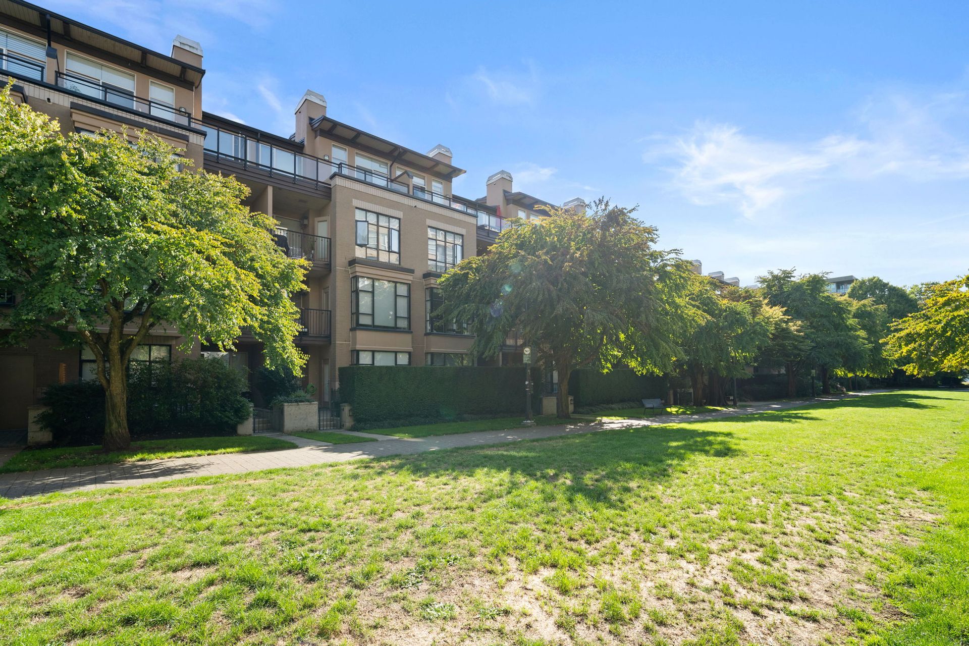 39-web-or-mls-_a734306 at 400 - 2175 Salal Drive, Kitsilano, Vancouver West 39-web-or-mls-_a734306 at 400 - 2175 Salal Drive, Kitsilano, Vancouver West