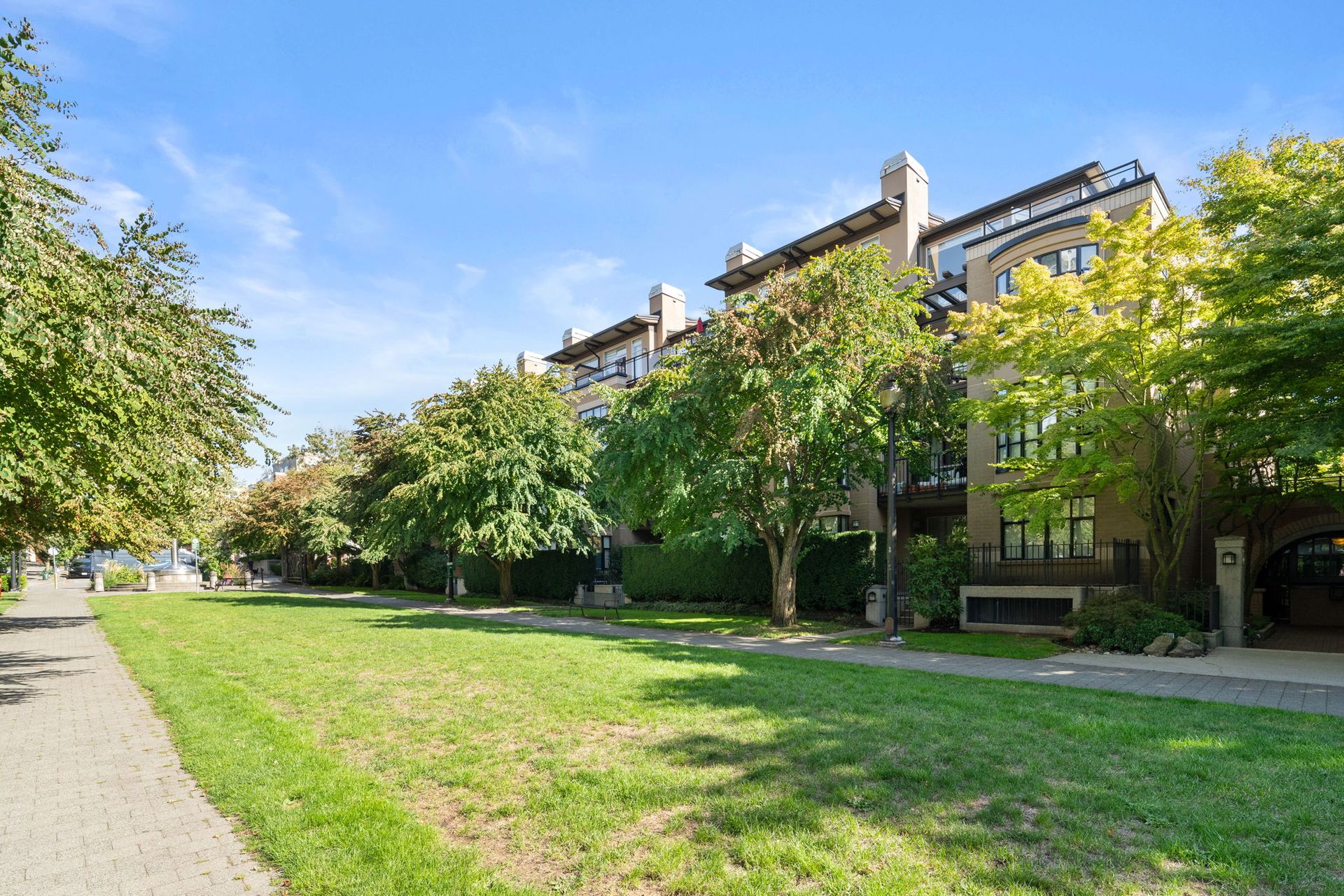 40-web-or-mls-_a734311 at 400 - 2175 Salal Drive, Kitsilano, Vancouver West 40-web-or-mls-_a734311 at 400 - 2175 Salal Drive, Kitsilano, Vancouver West