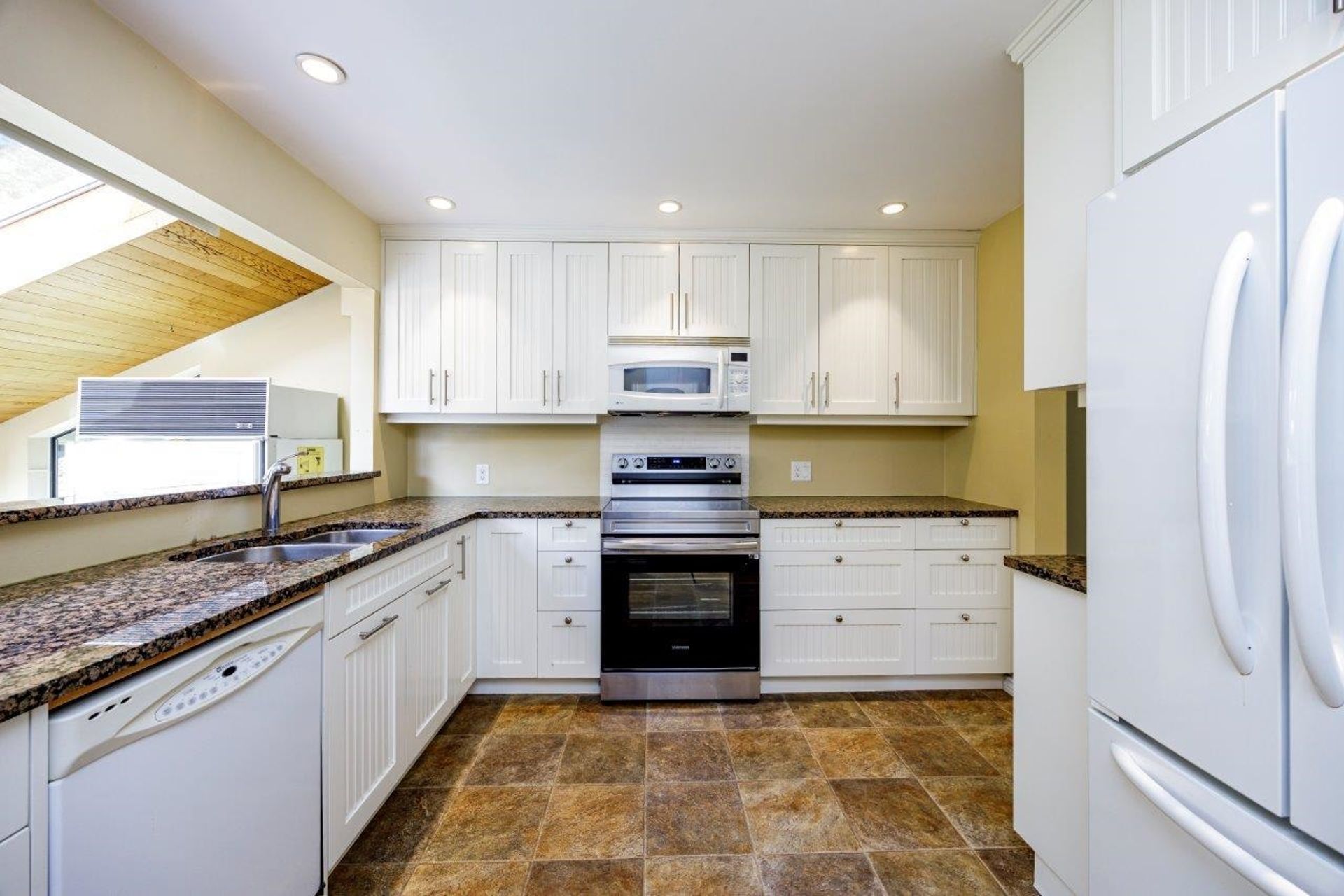 1427-appin-road-westlynn-north-vancouver-06 at 1427 Appin Road, Westlynn, North Vancouver 1427-appin-road-westlynn-north-vancouver-06 at 1427 Appin Road, Westlynn, North Vancouver