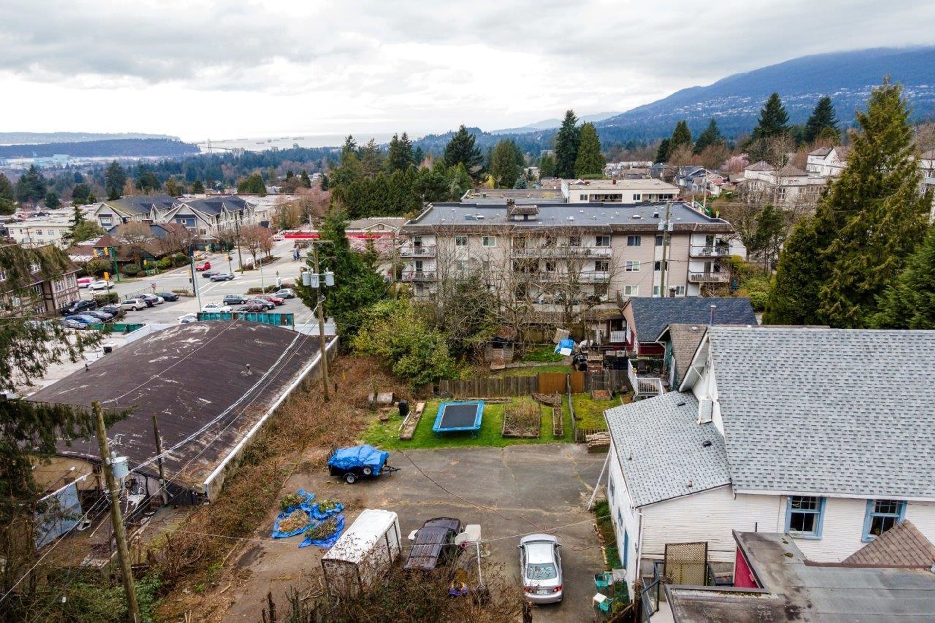 131 E Kings Road, Upper Lonsdale, North Vancouver photo number 1