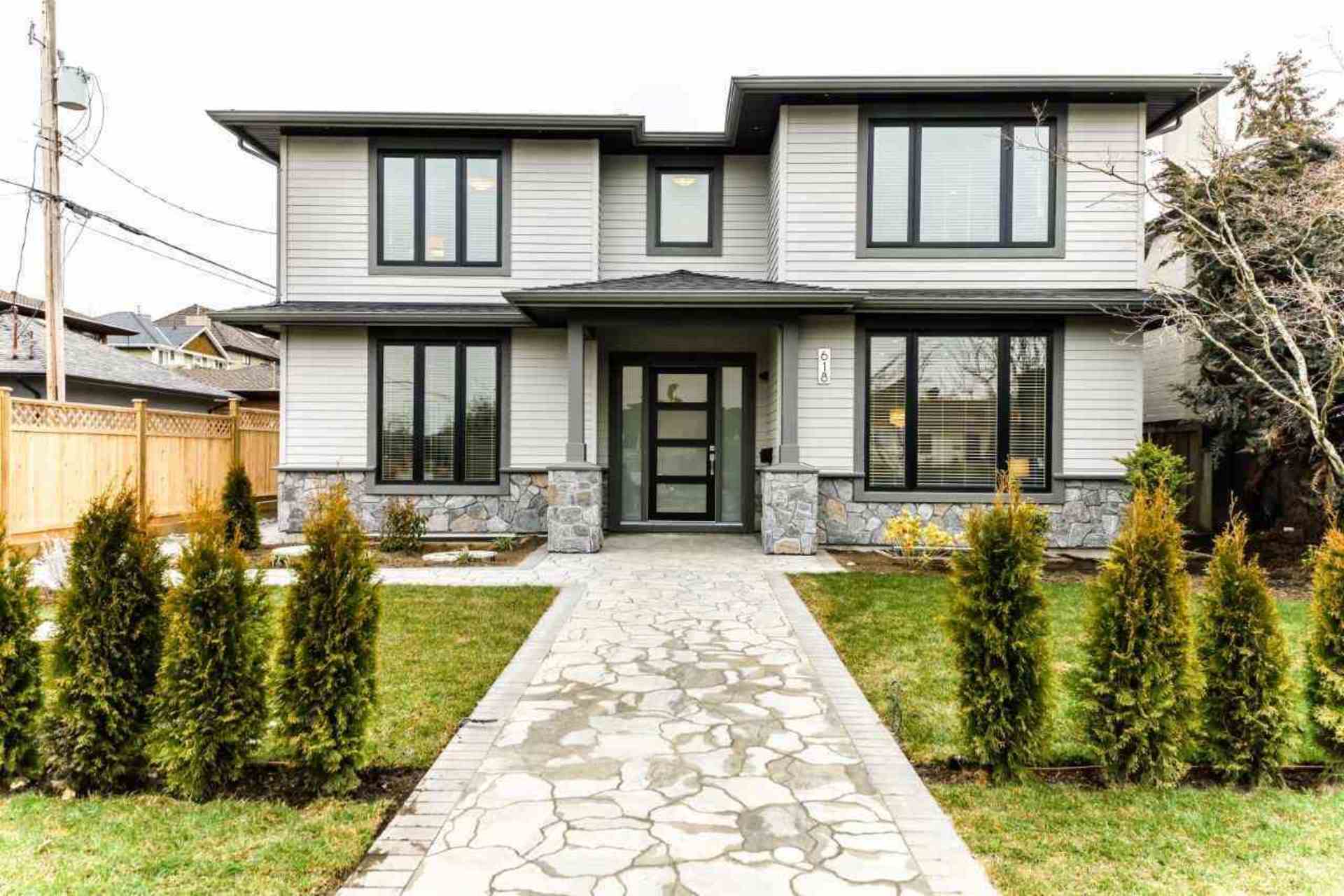 618 E 11th Street, Boulevard, North Vancouver photo number 1 618 E 11th Street, Boulevard, North Vancouver photo number 1